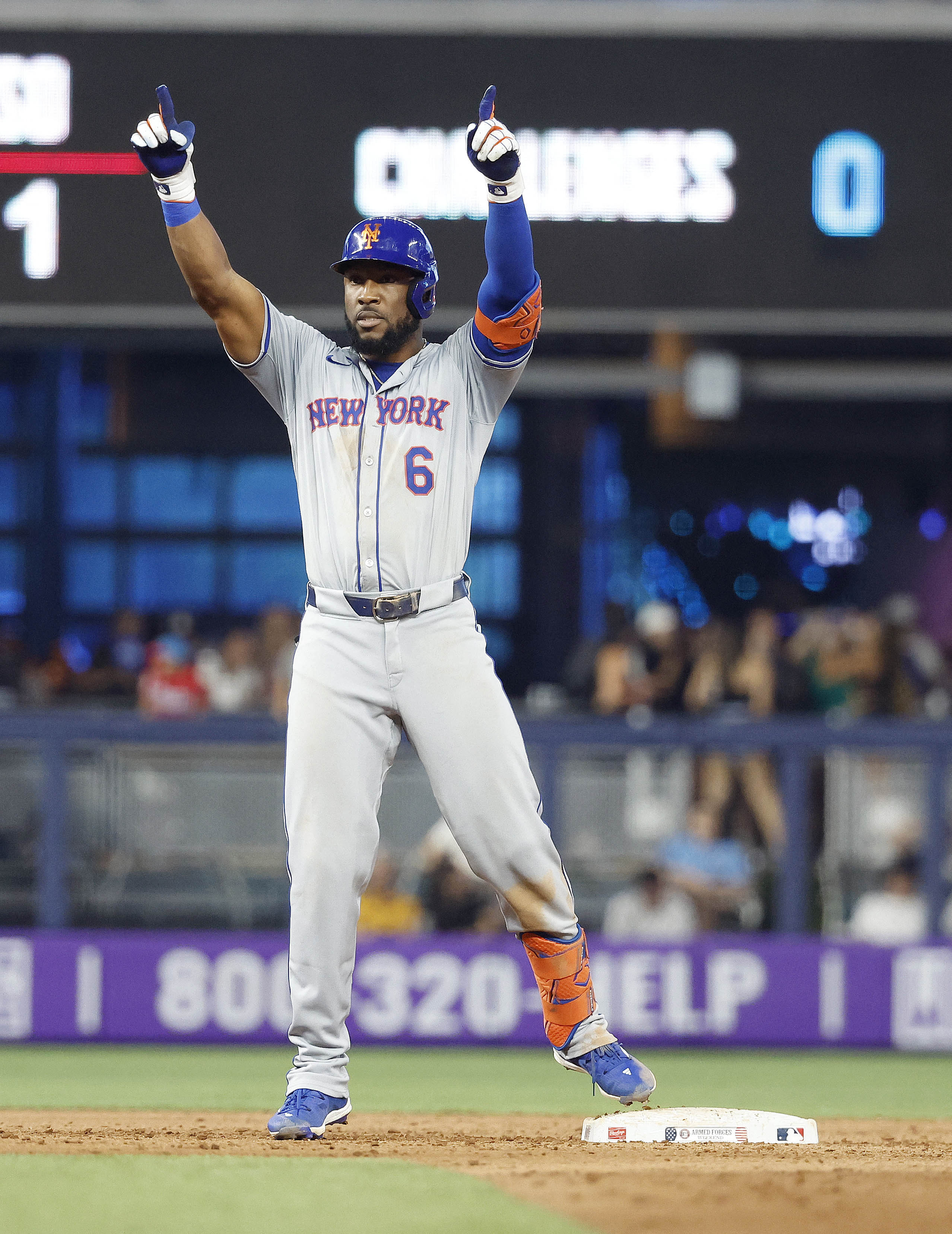 Marlins rally in 9th, defeat Mets in 10th | Reuters