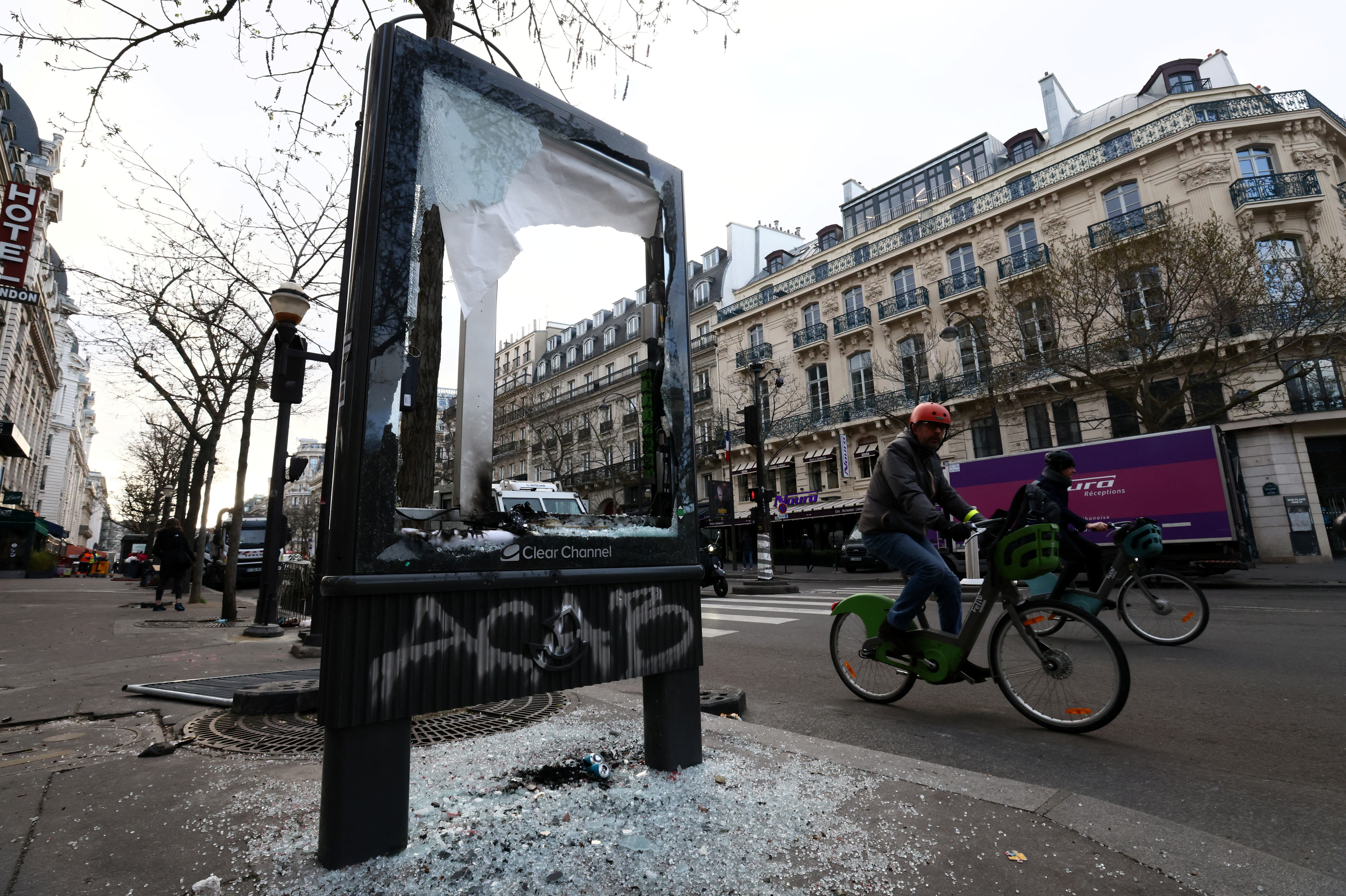 Damages in Paris streets following pension reform protests