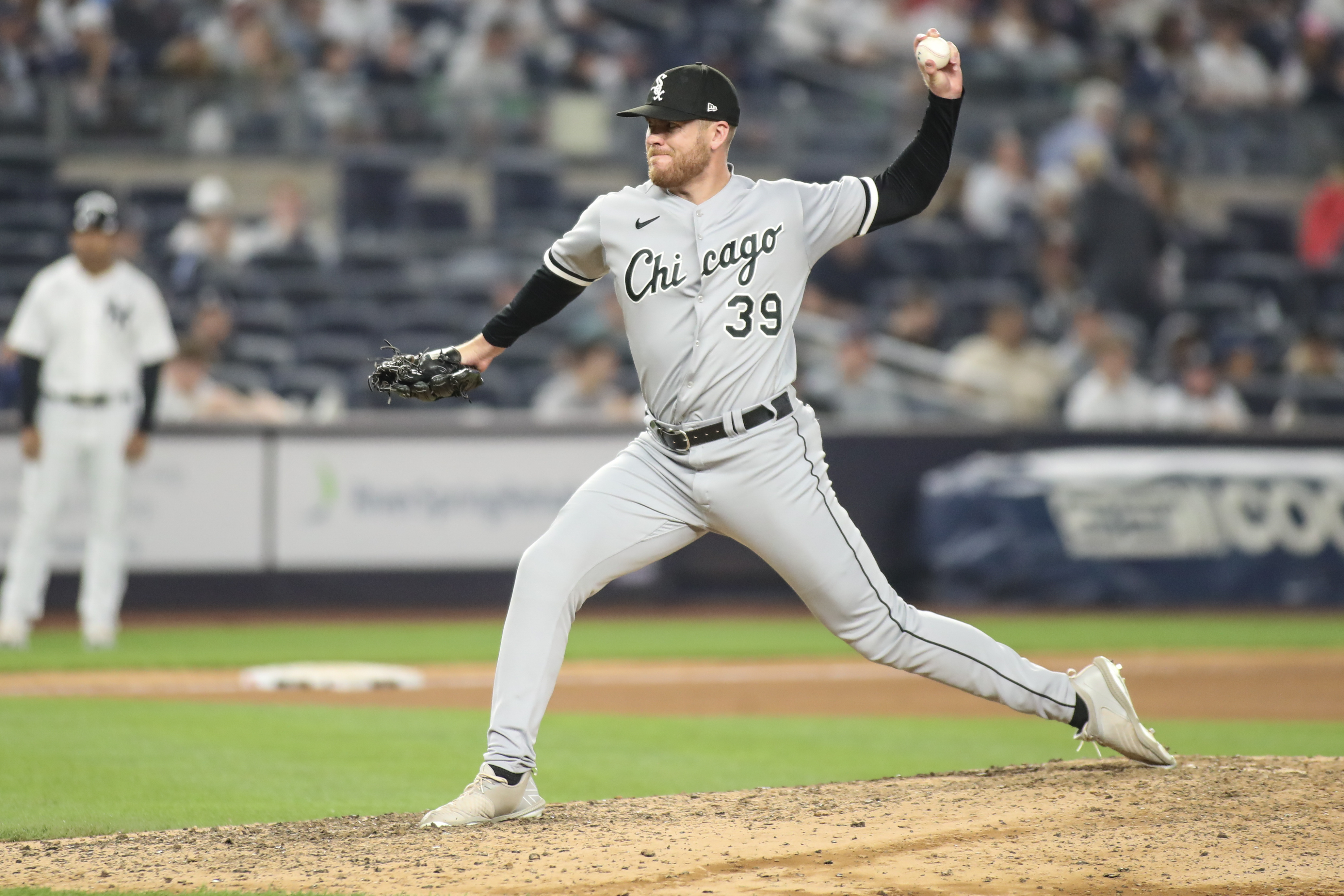 Gavin Sheets' walk-off homer gives White Sox doubleheader split