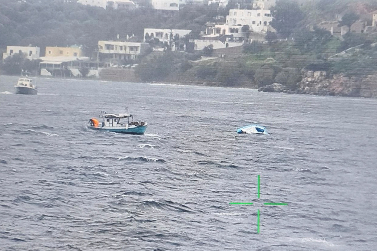 Migrants shipwreck off the island of Leros