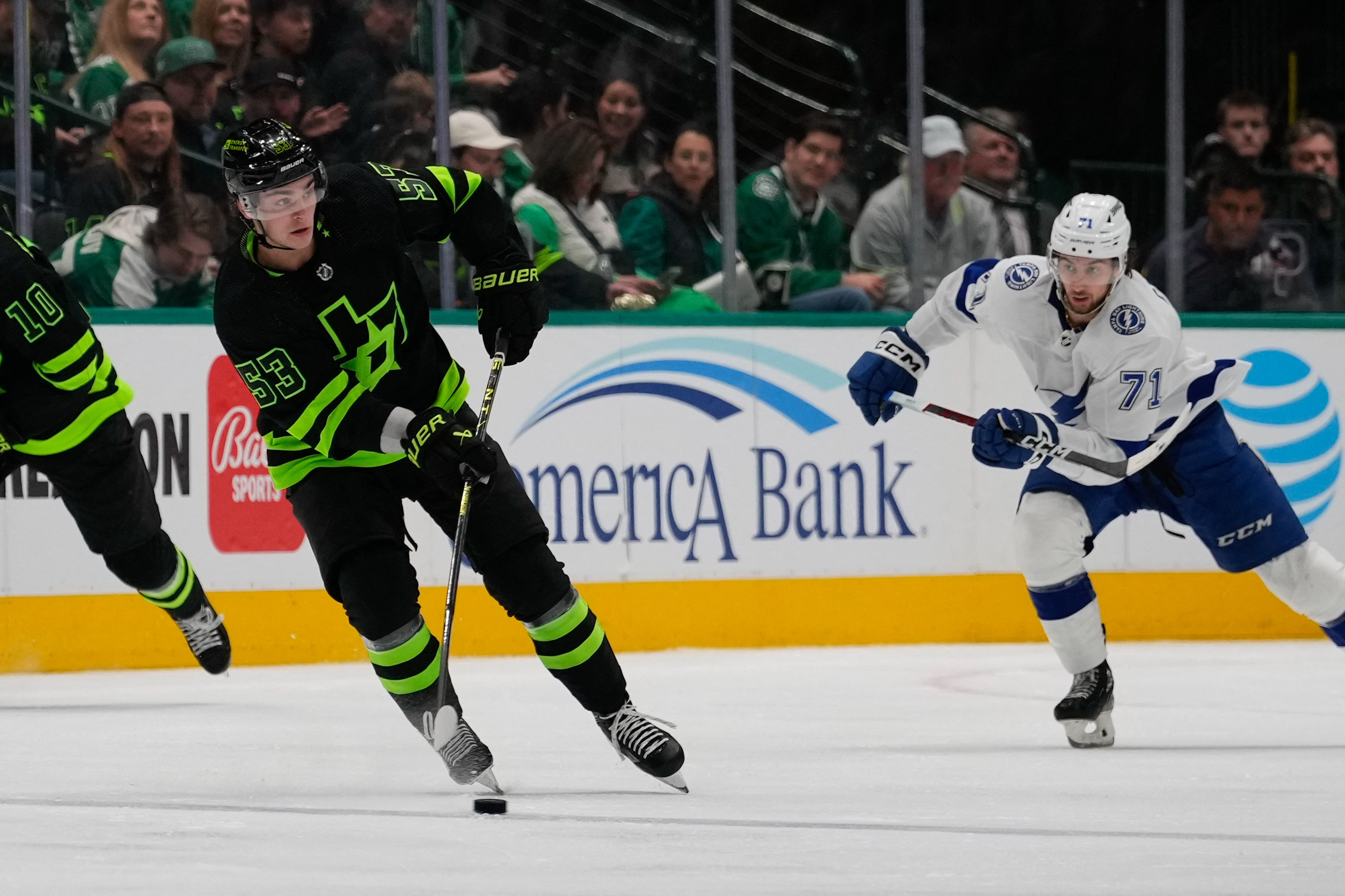 Stars bash Lightning behind seven different goal scorers Reuters