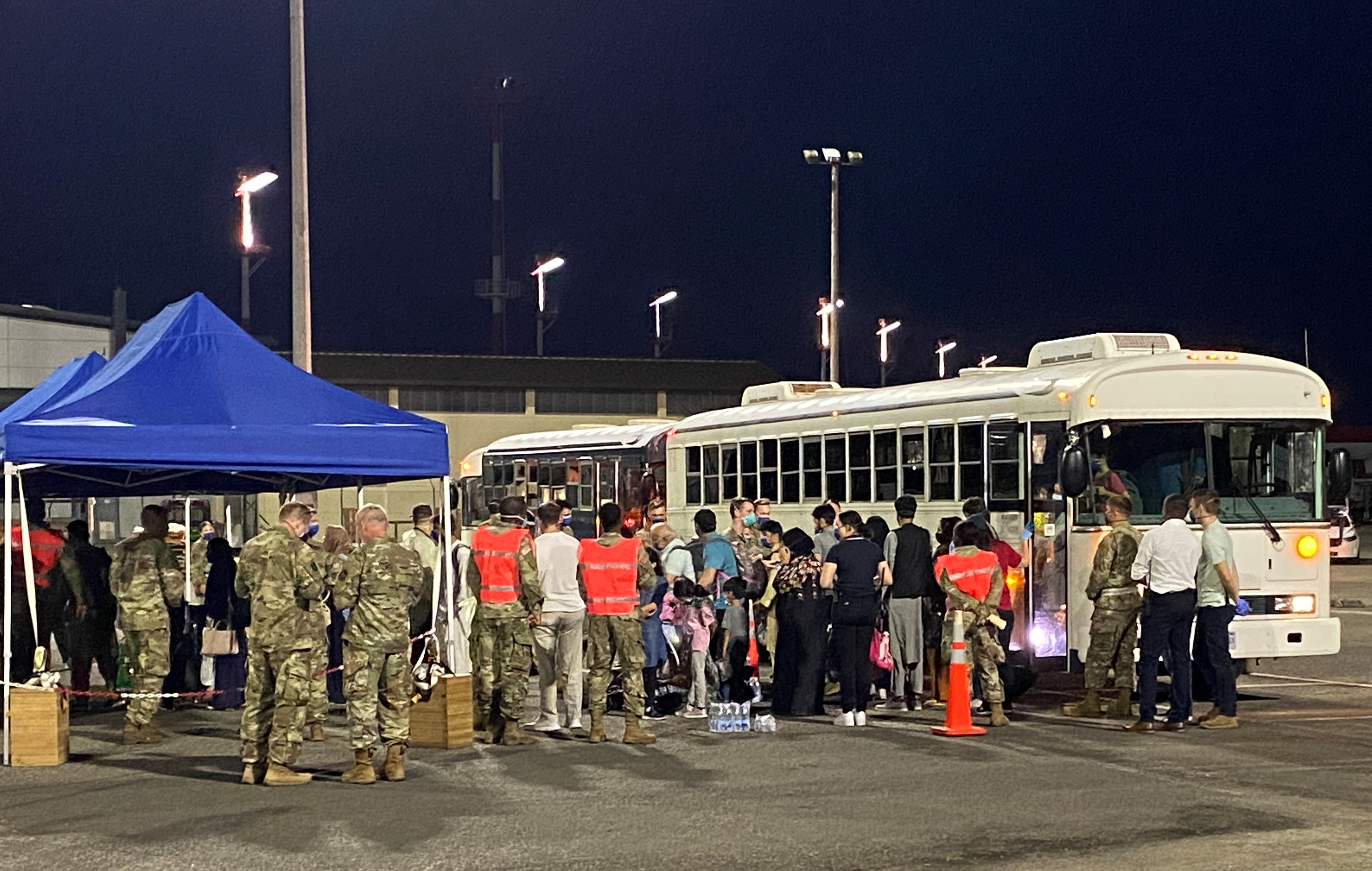 Evacuees from Afghanistan arrive at the US military airbase in Ramstein