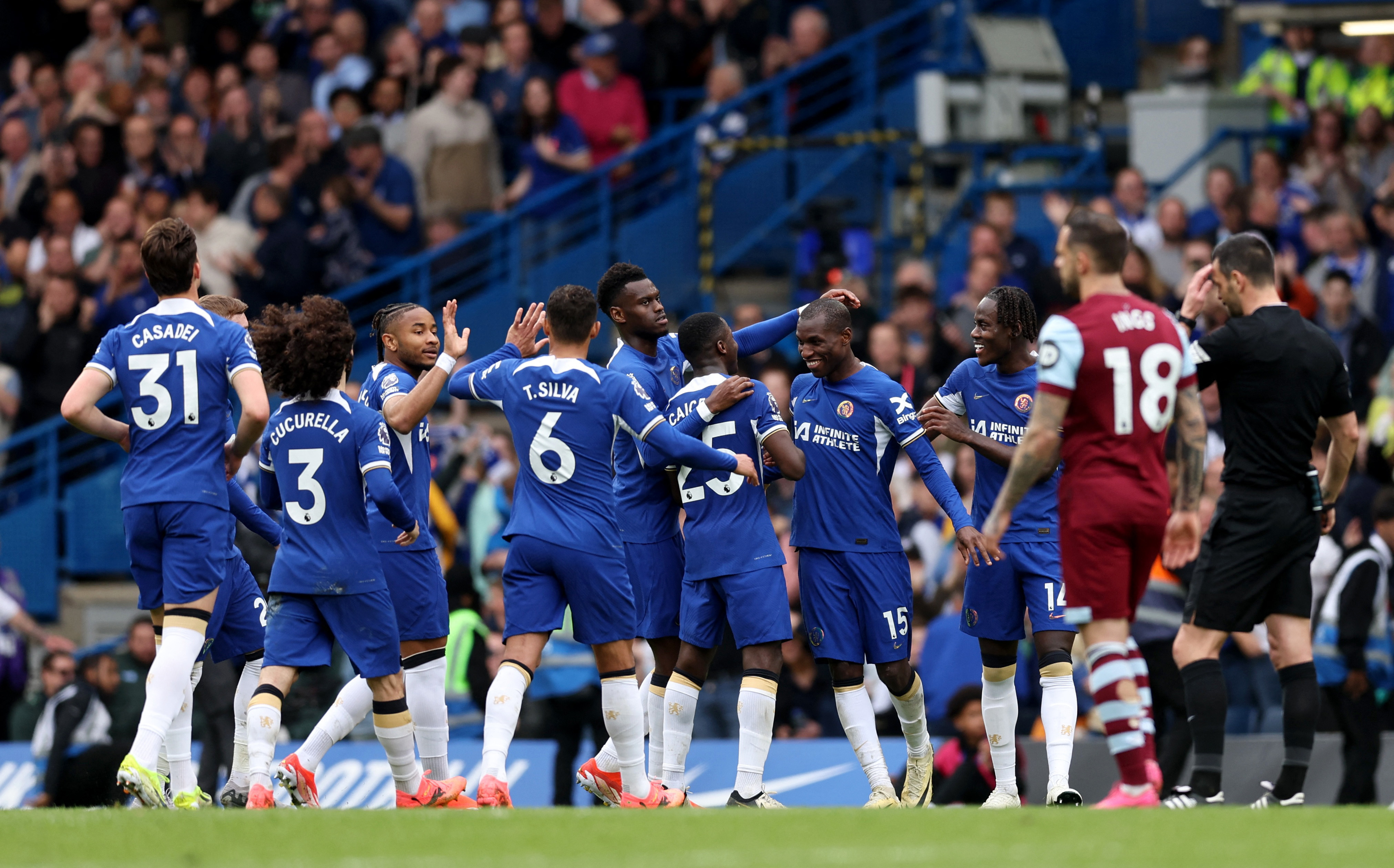 Chelsea boost European chances with 5-0 drubbing of West Ham | Reuters