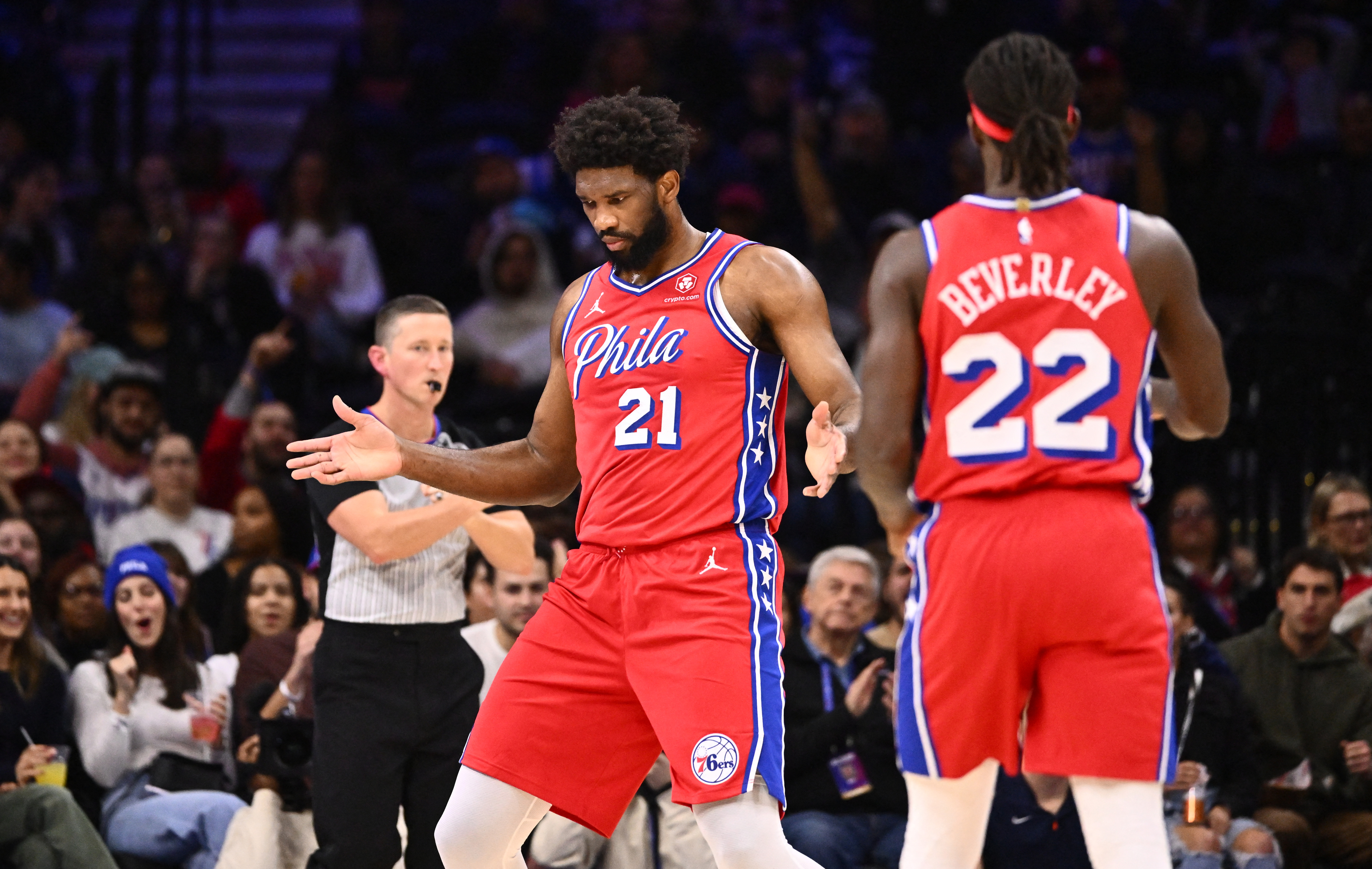 76ers pull away in fourth quarter to beat Trae Young-less Hawks