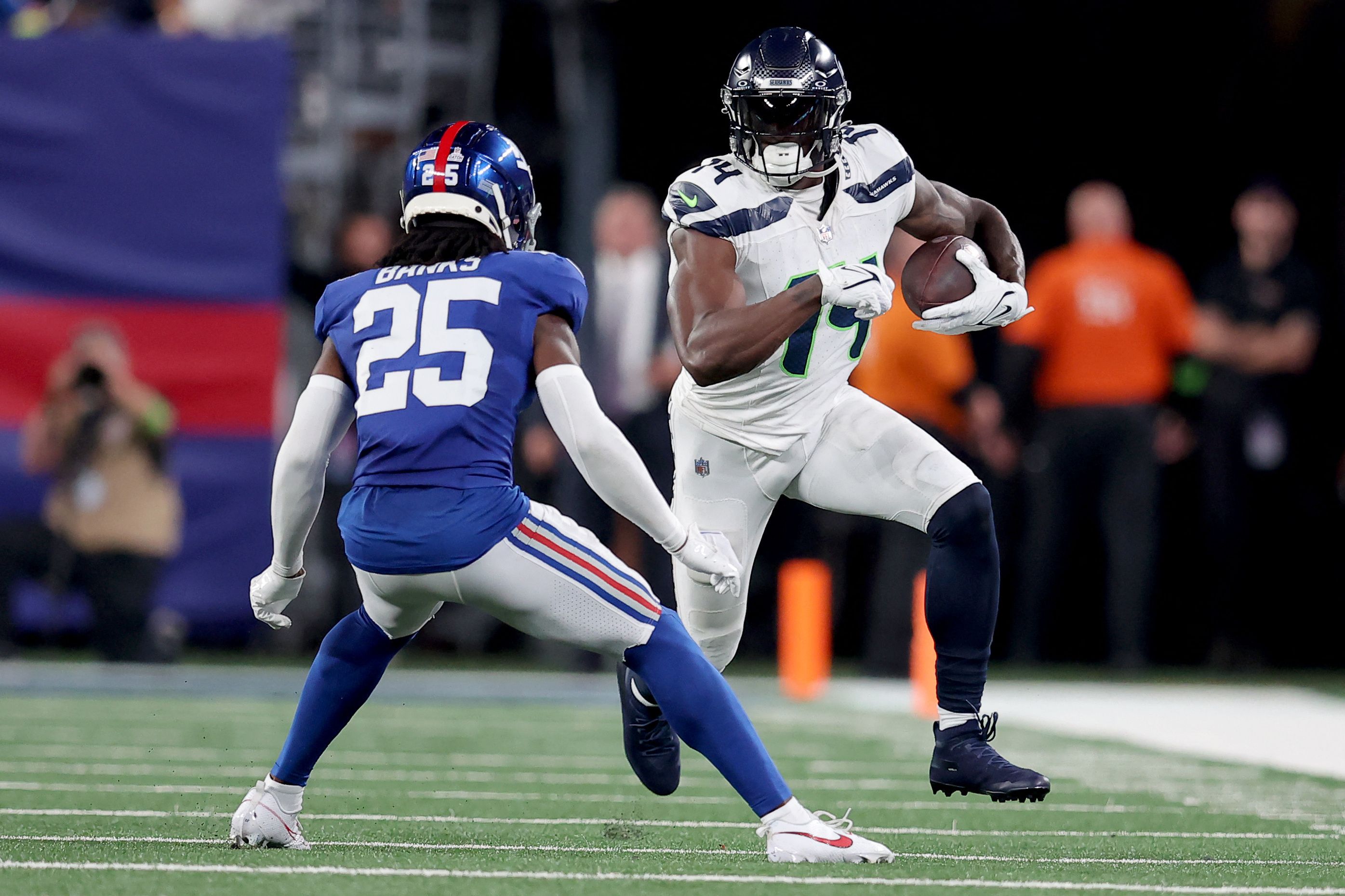 Seahawks stuff Giants, cruise to 24-3 win