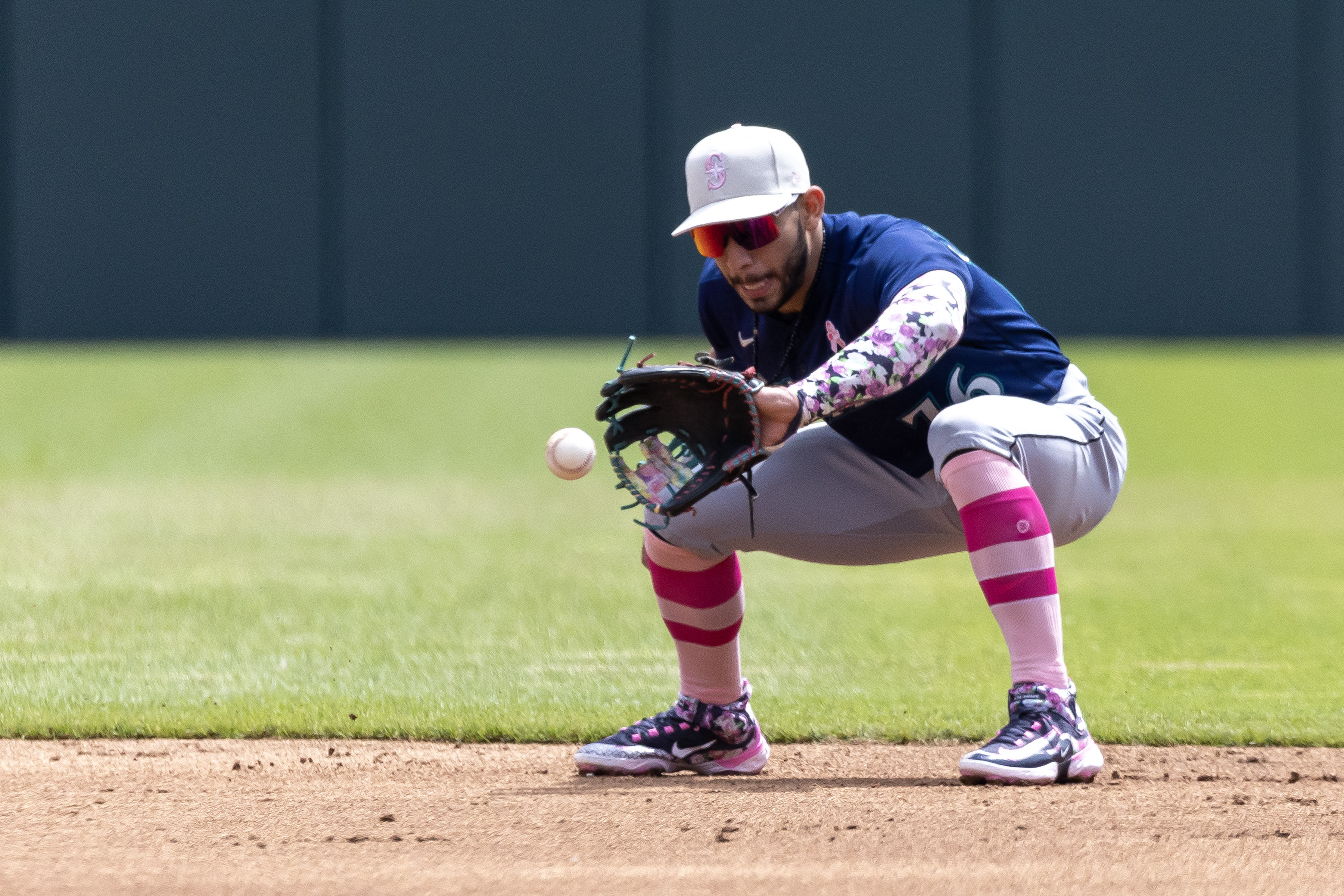 Javier Baez, Tigers come back to beat Mariners