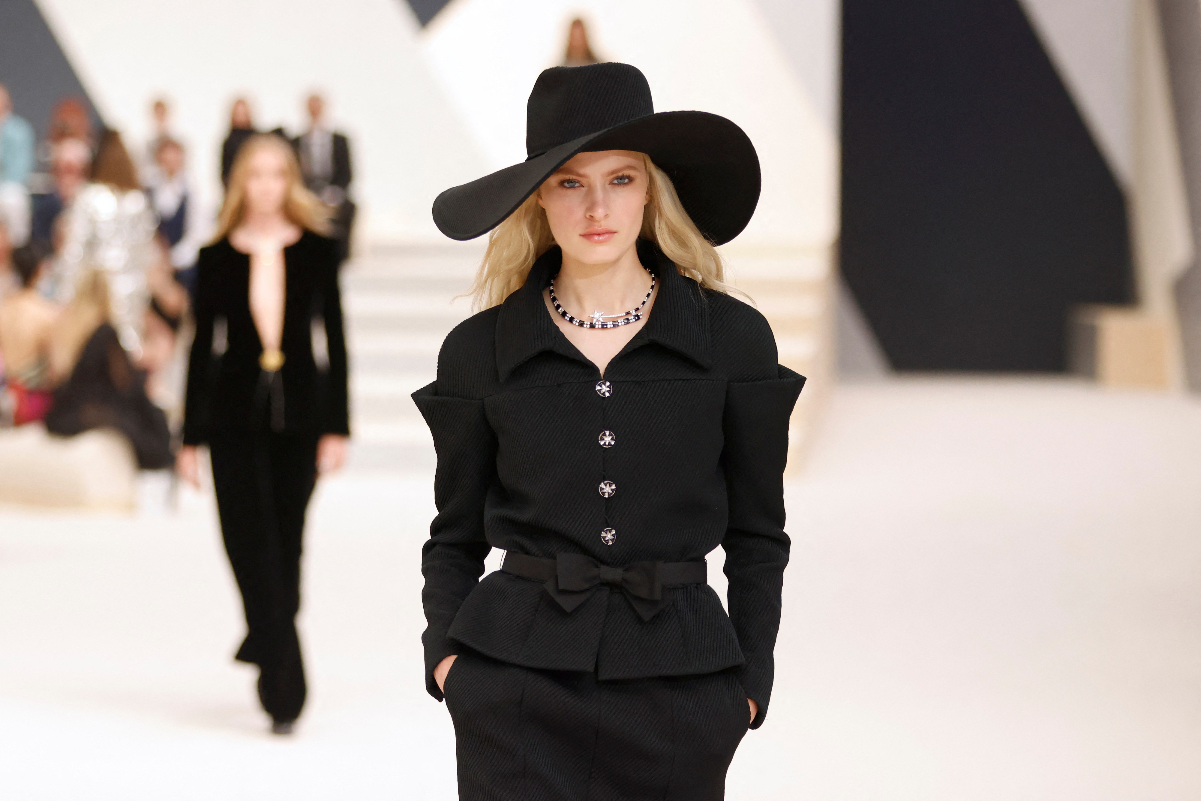 Chanel's Fall/Winter 2022/2023 haute couture show was rife with camouflage  and optical illusion