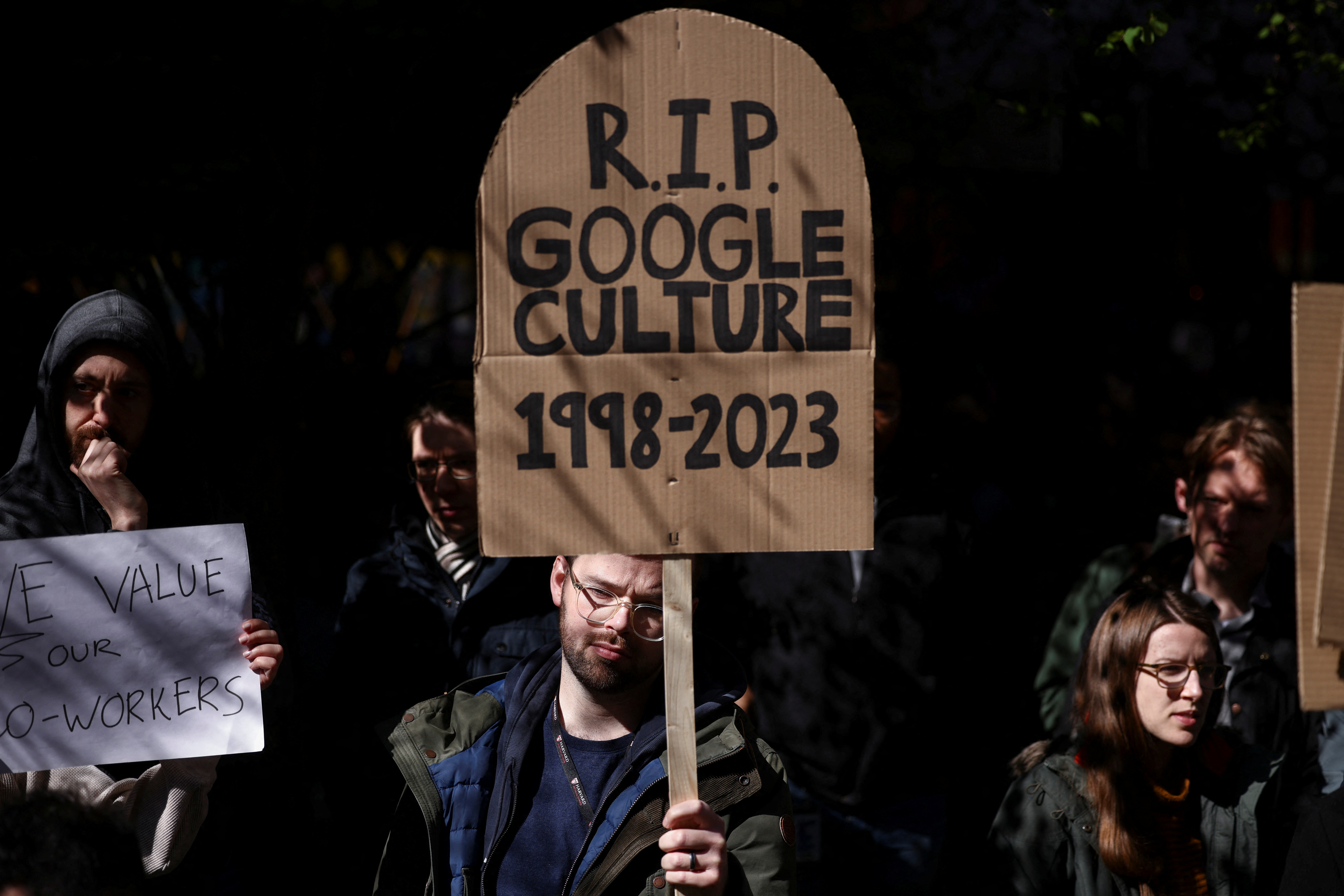 Google workers demonstrate outside company's HQ in London