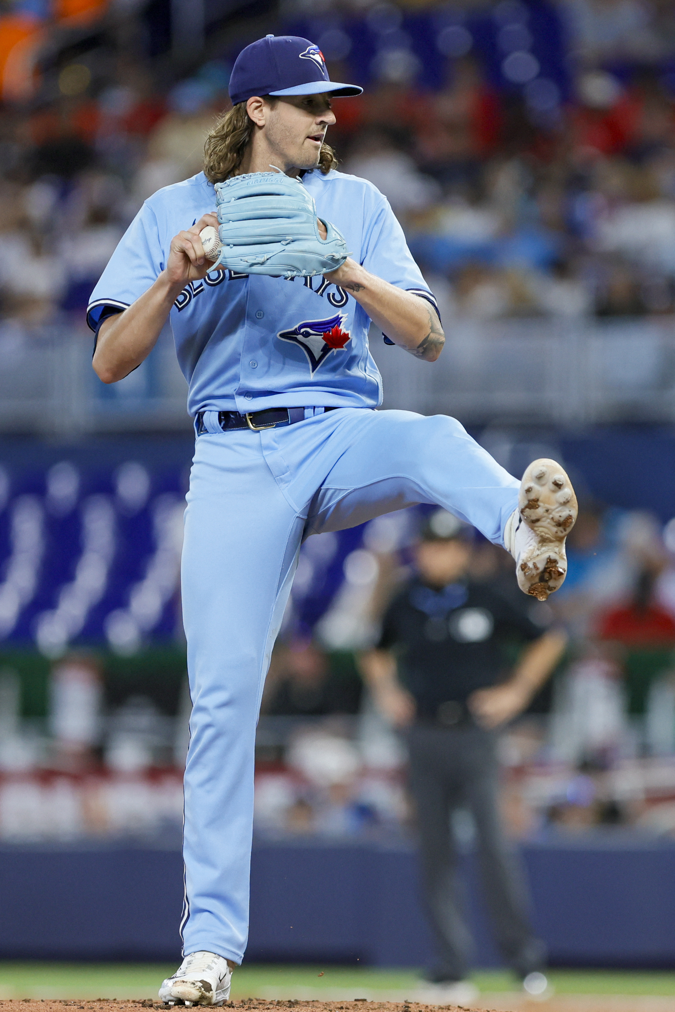 Blue Jays rough up Sandy Alcantara in 6-3 win over Marlins