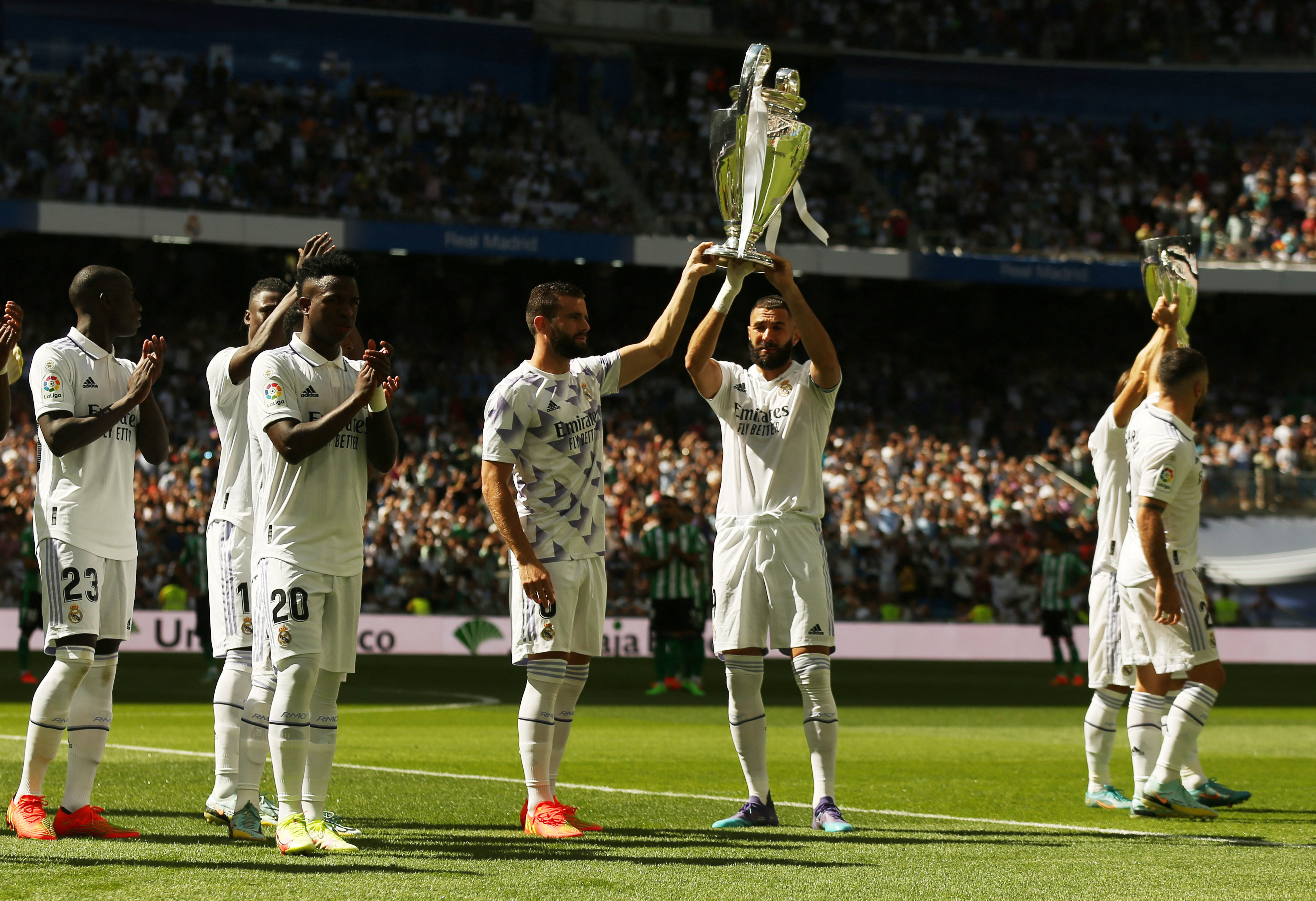 Real Madrid and Real Betis end goalless after double guard of honour at  Santiago Bernabeu in final game - Eurosport