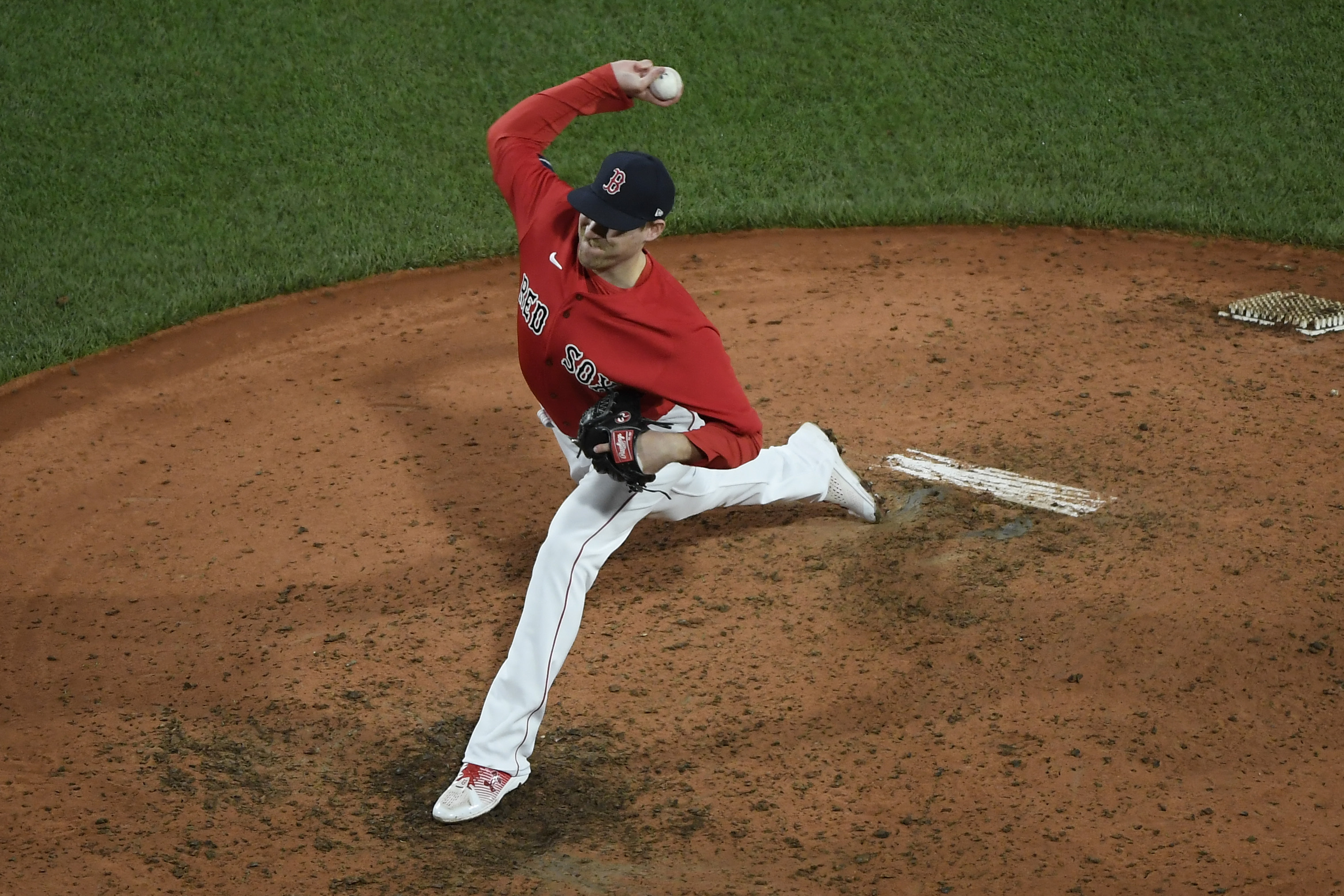 Wong erupts for two home runs, leads Red Sox past Blue Jays 7-6