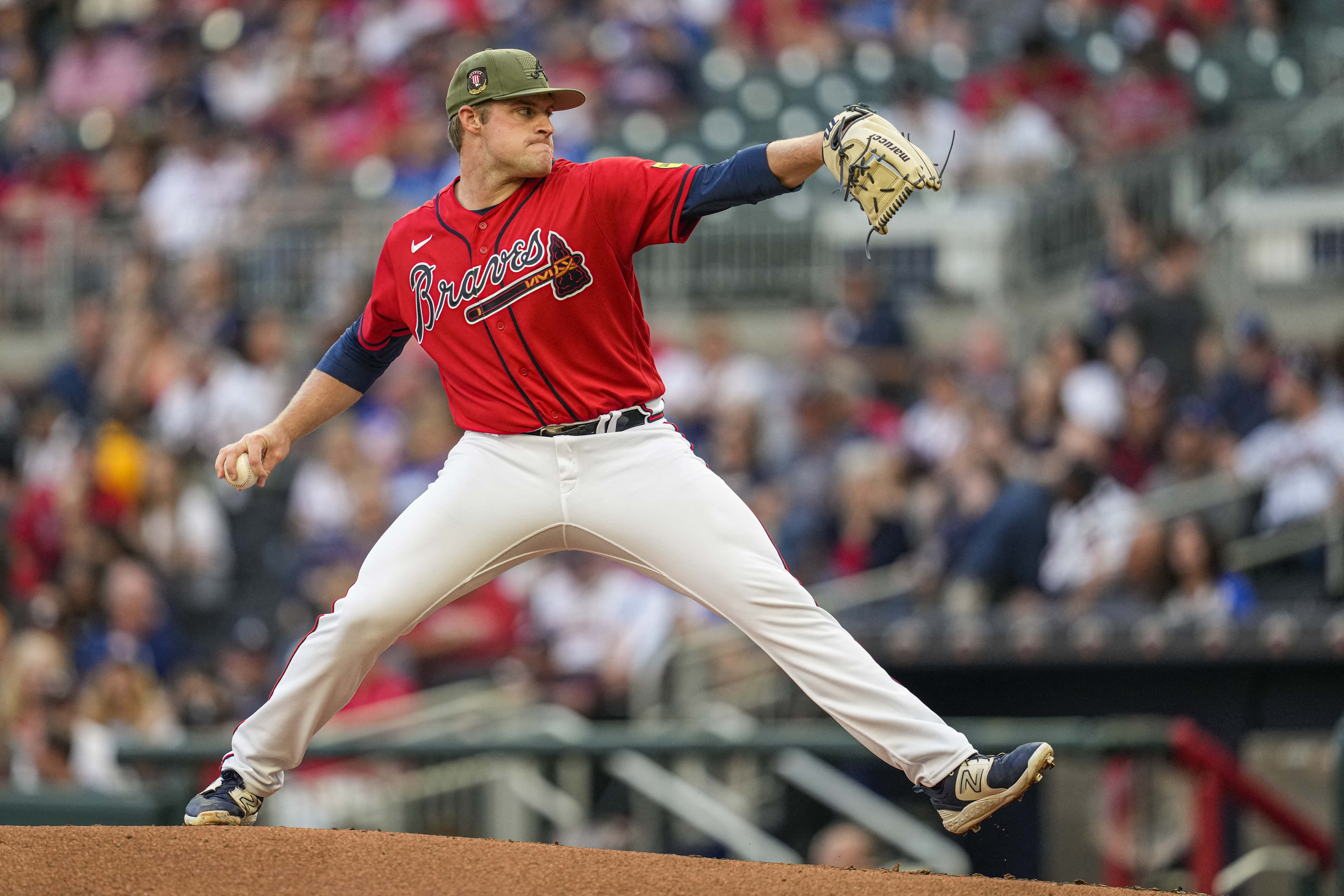 Braves rally, hand Mariners' Bryce Miller first loss