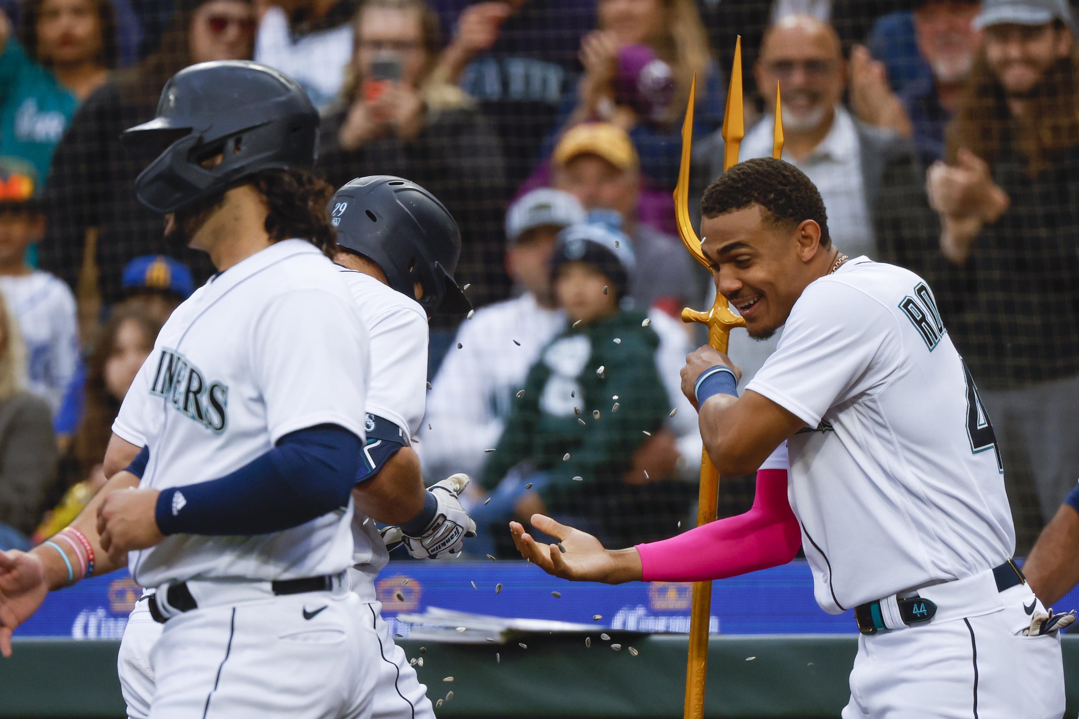 George Kirby, Mike Ford lead Mariners past Marlins
