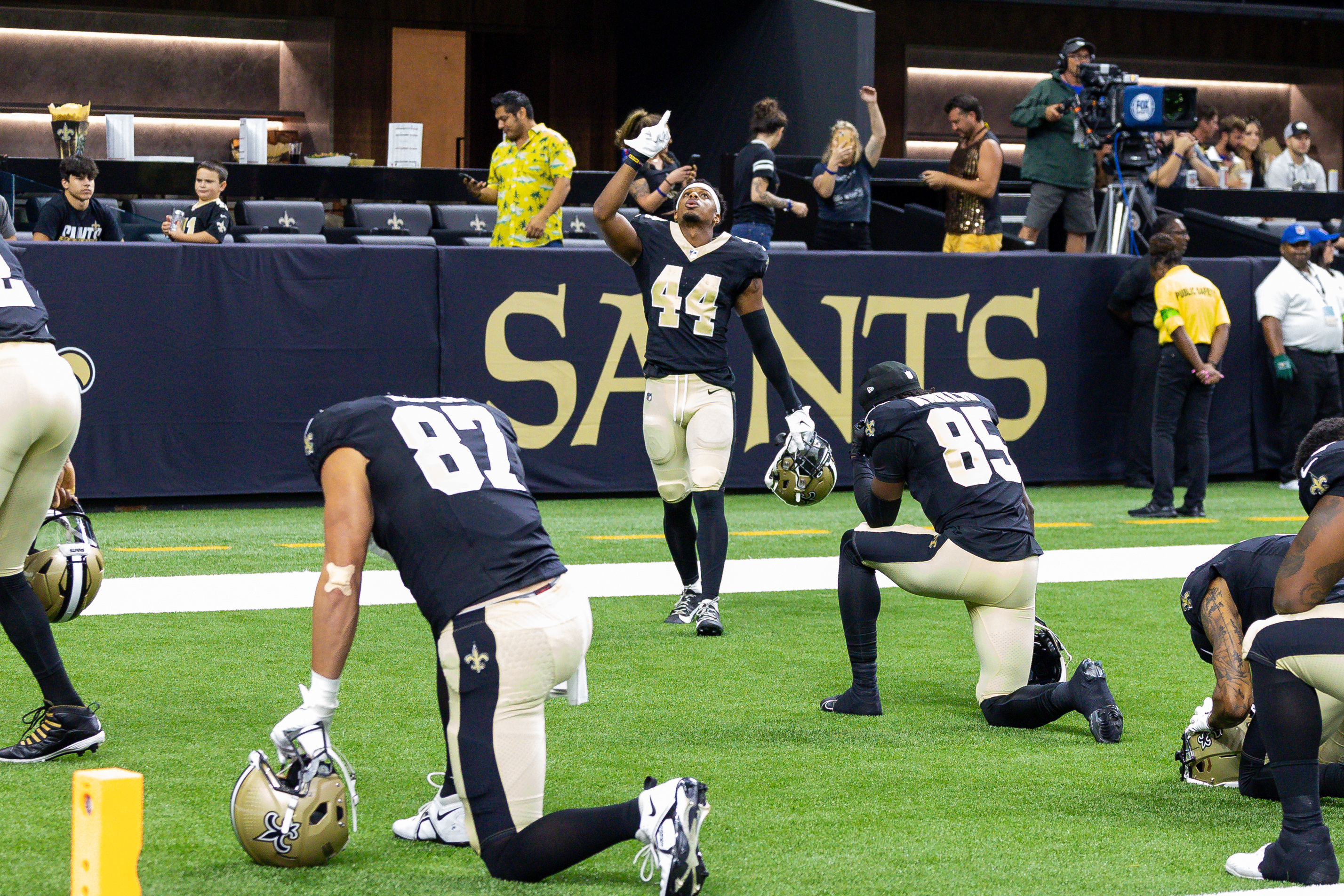 Texans score late, beat Saints in preseason opener 17-13