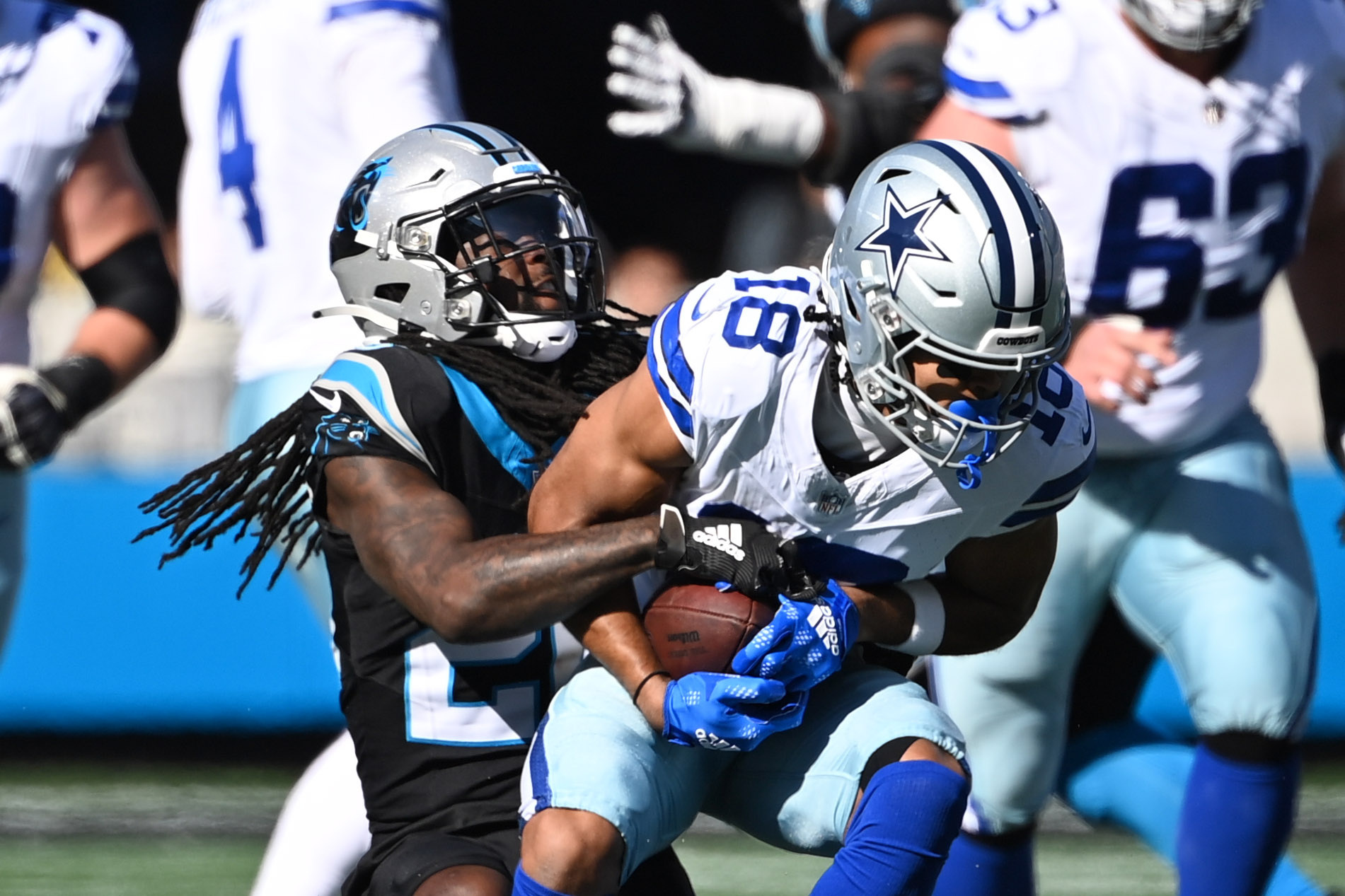 Late TD blitz carries Cowboys past Panthers 3310 Reuters