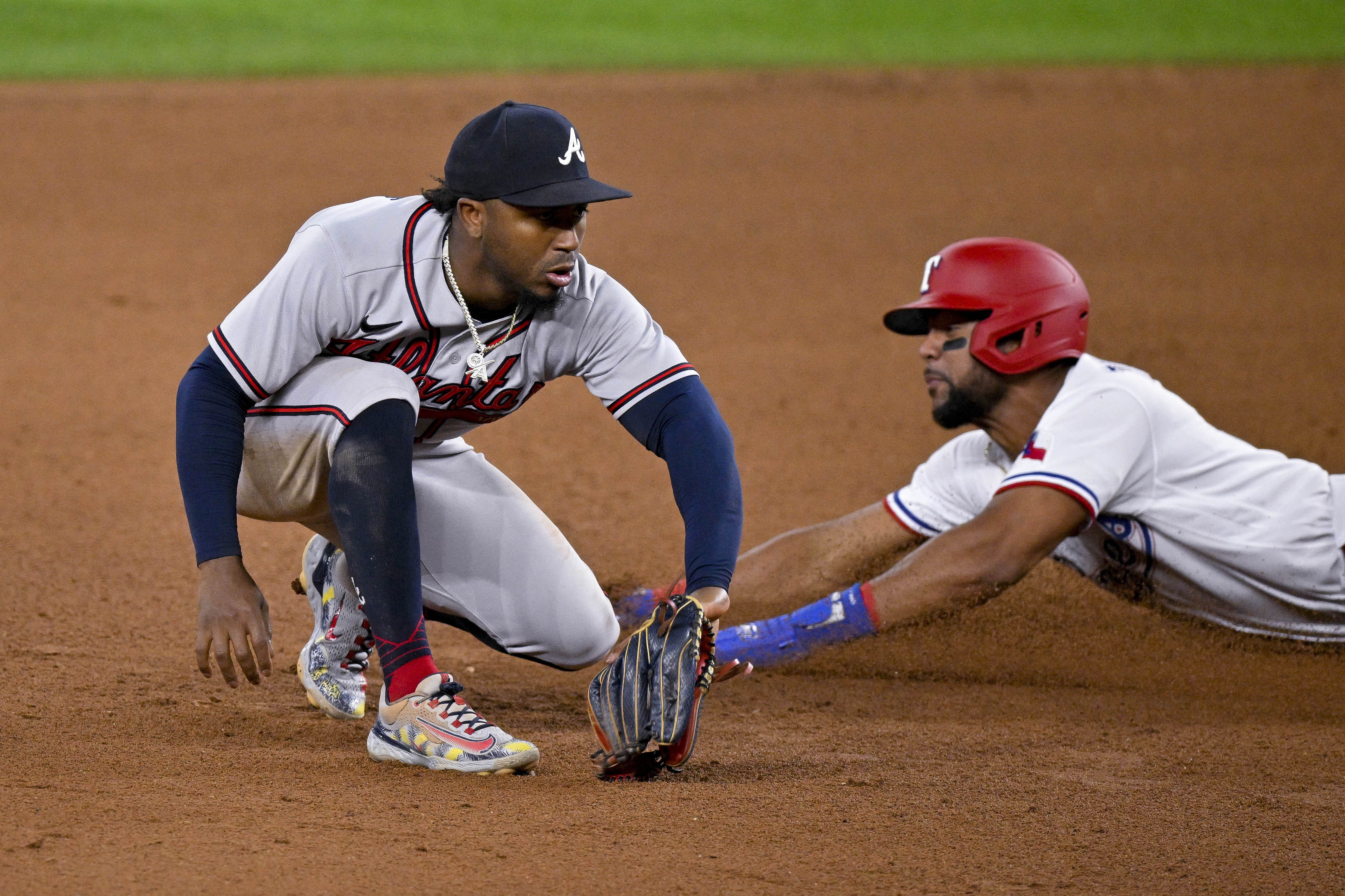 Dane Dunning 'Sets The Tone' in Win Over Atlanta Braves, Texas