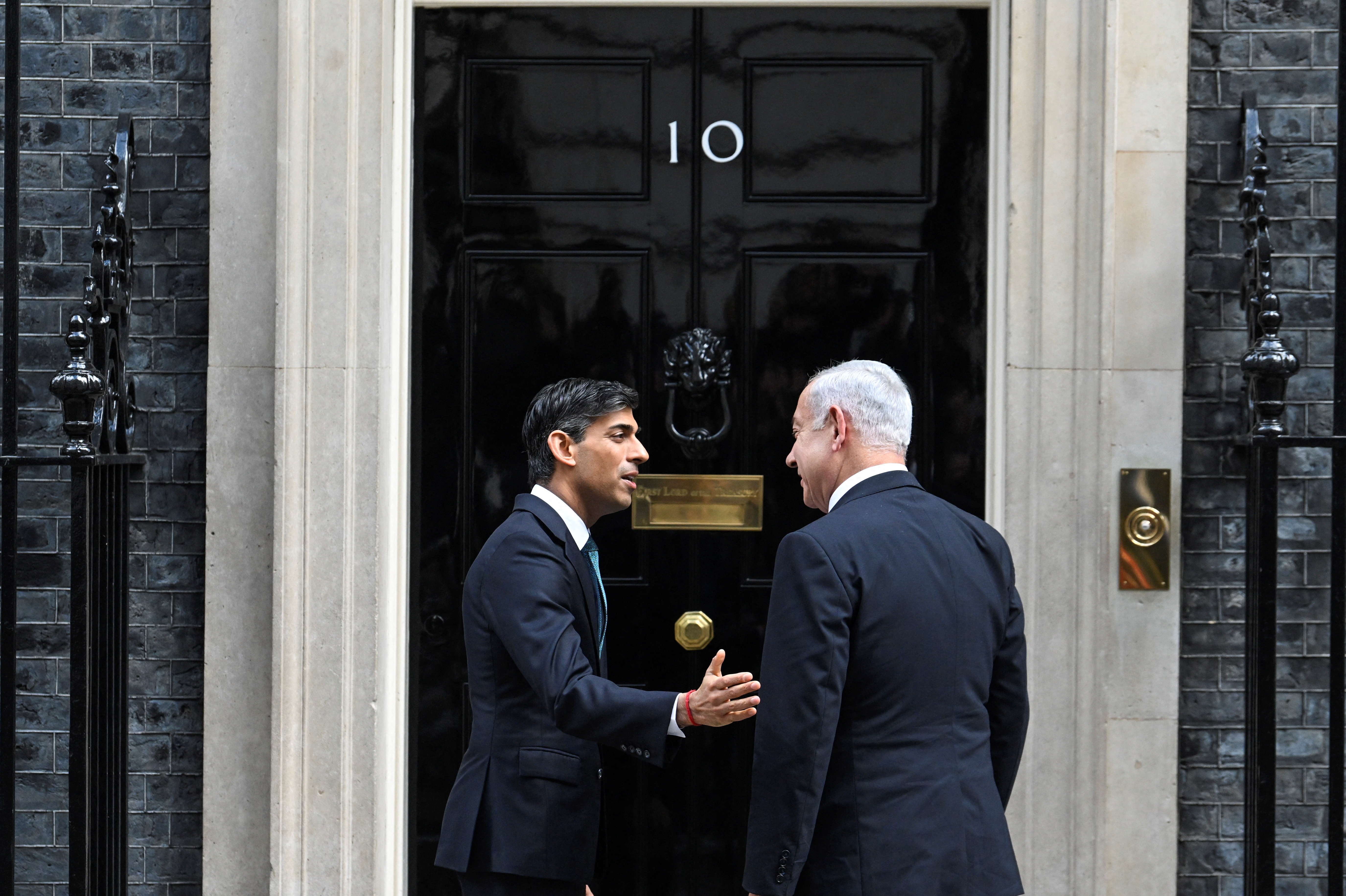 British PM Rishi Sunak meets Israeli PM Benjamin Netanyahu in London