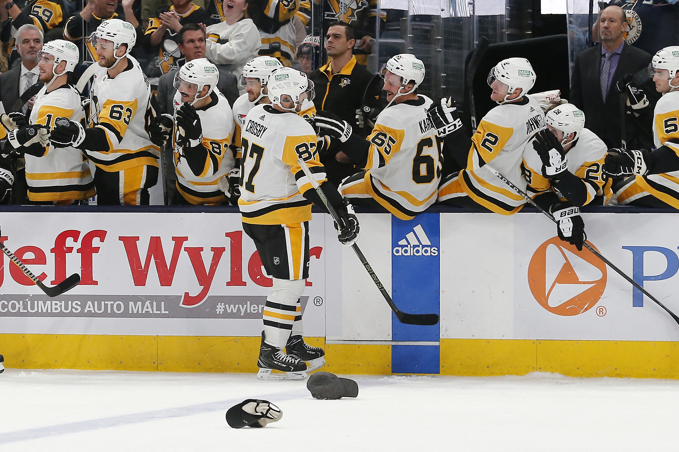 Penguins' Sidney Crosby Posts Hat Trick In Win Over Blue Jackets | Reuters