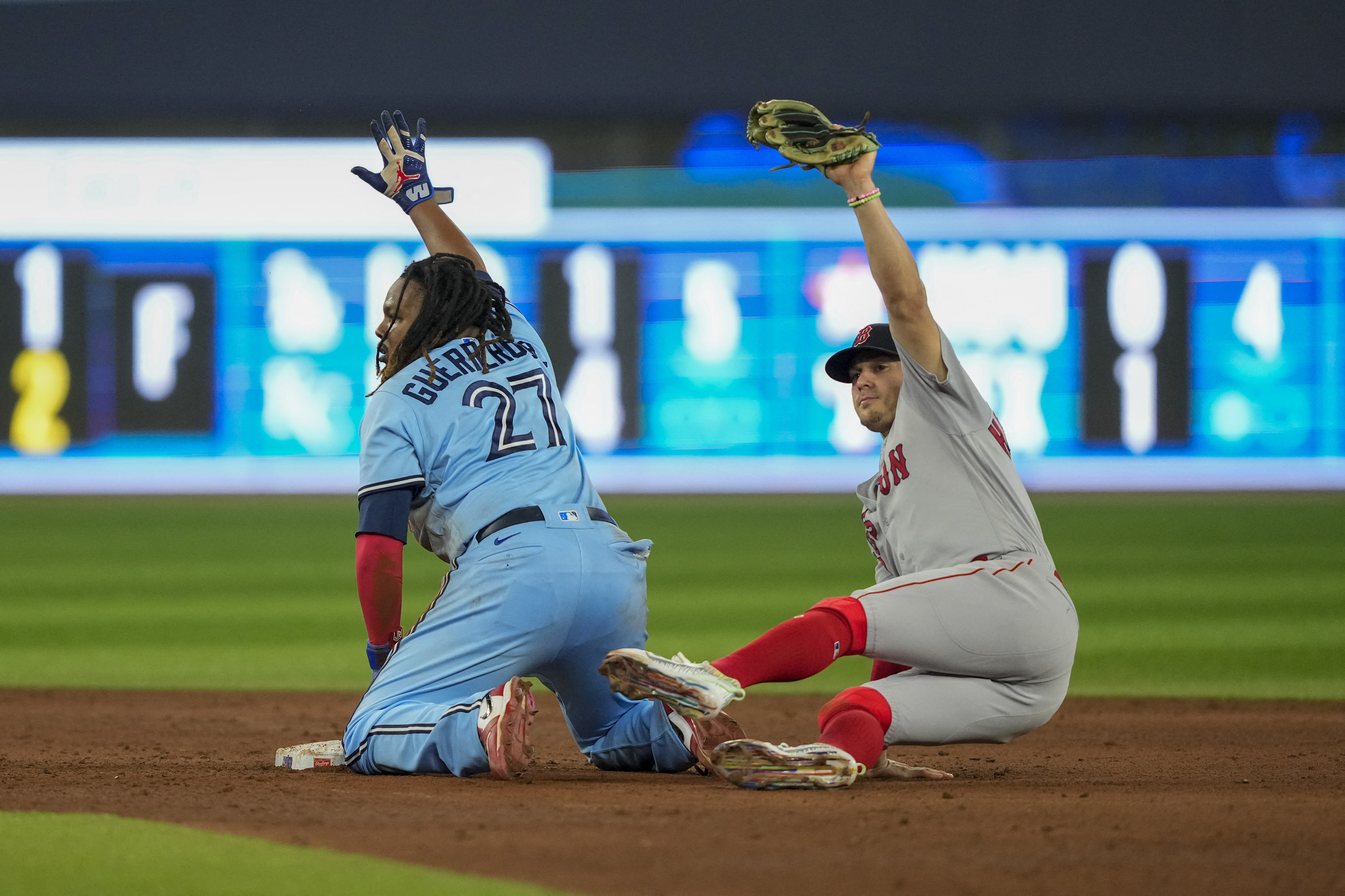 Verdugo home run in 9th gives Red Sox 5-4 win and sweep of Blue Jays