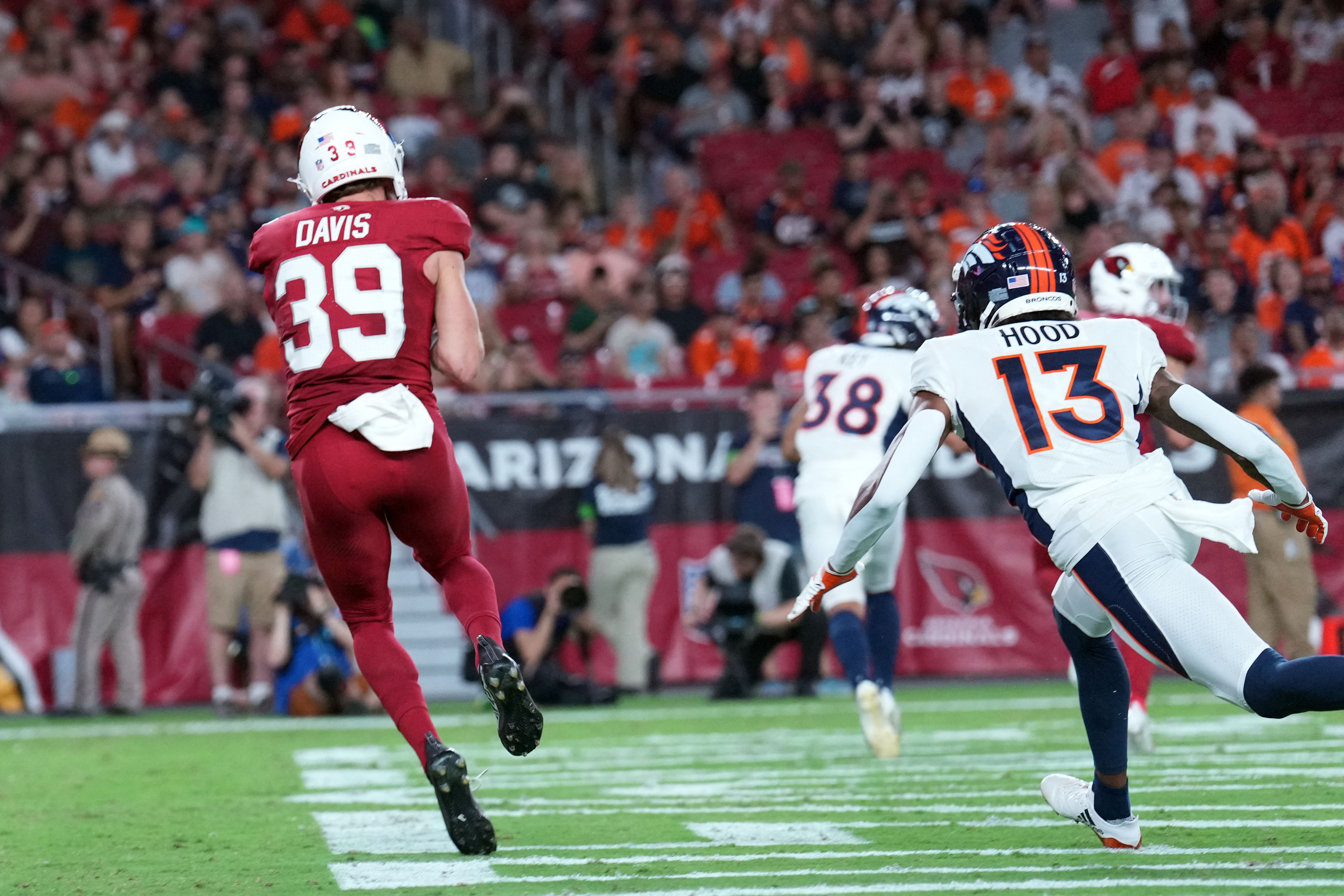 Late TD, 2-point conversion fuels Cardinals over Broncos