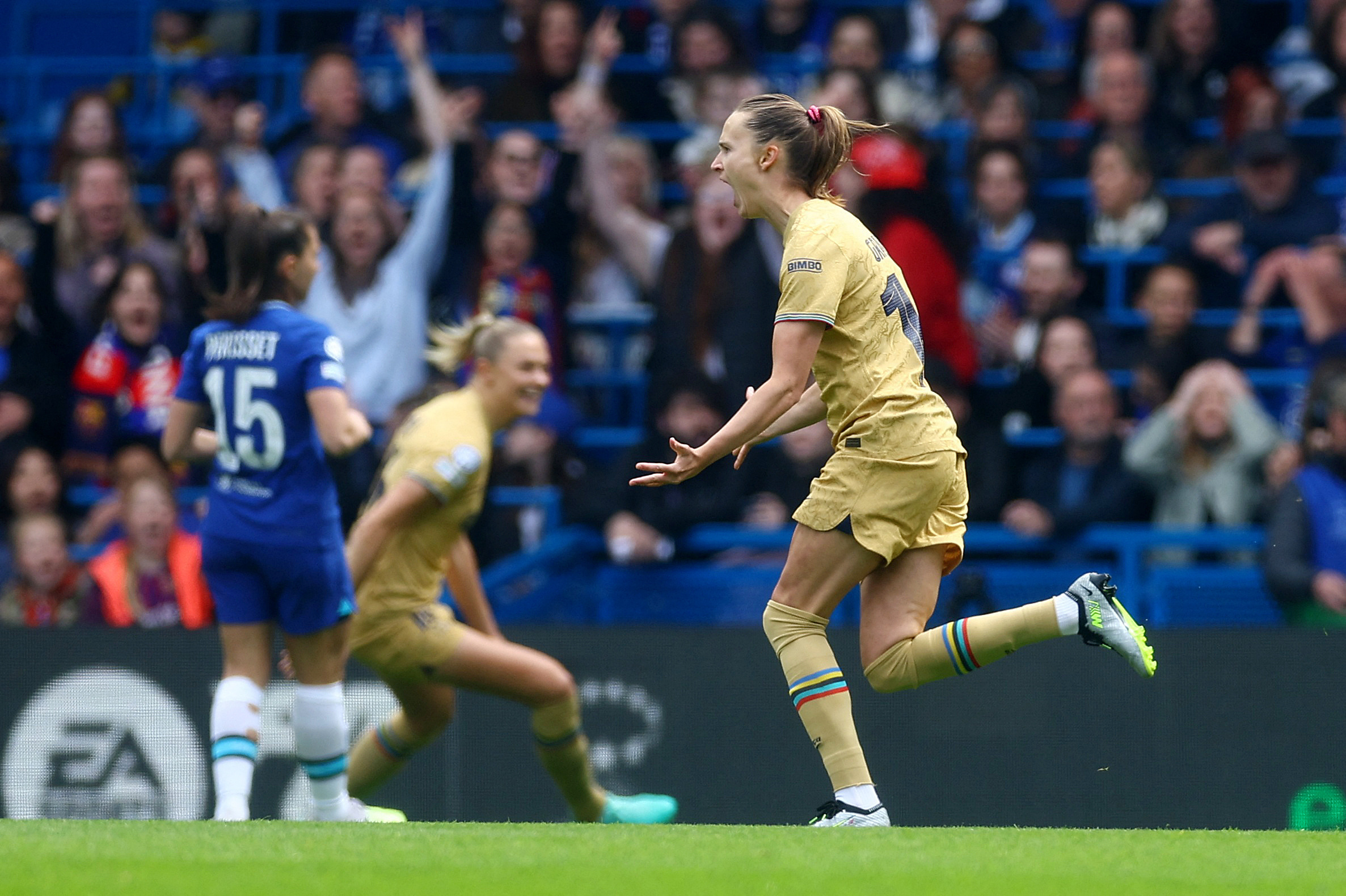 Barca takes the lead : r/WomenSoccerLegs