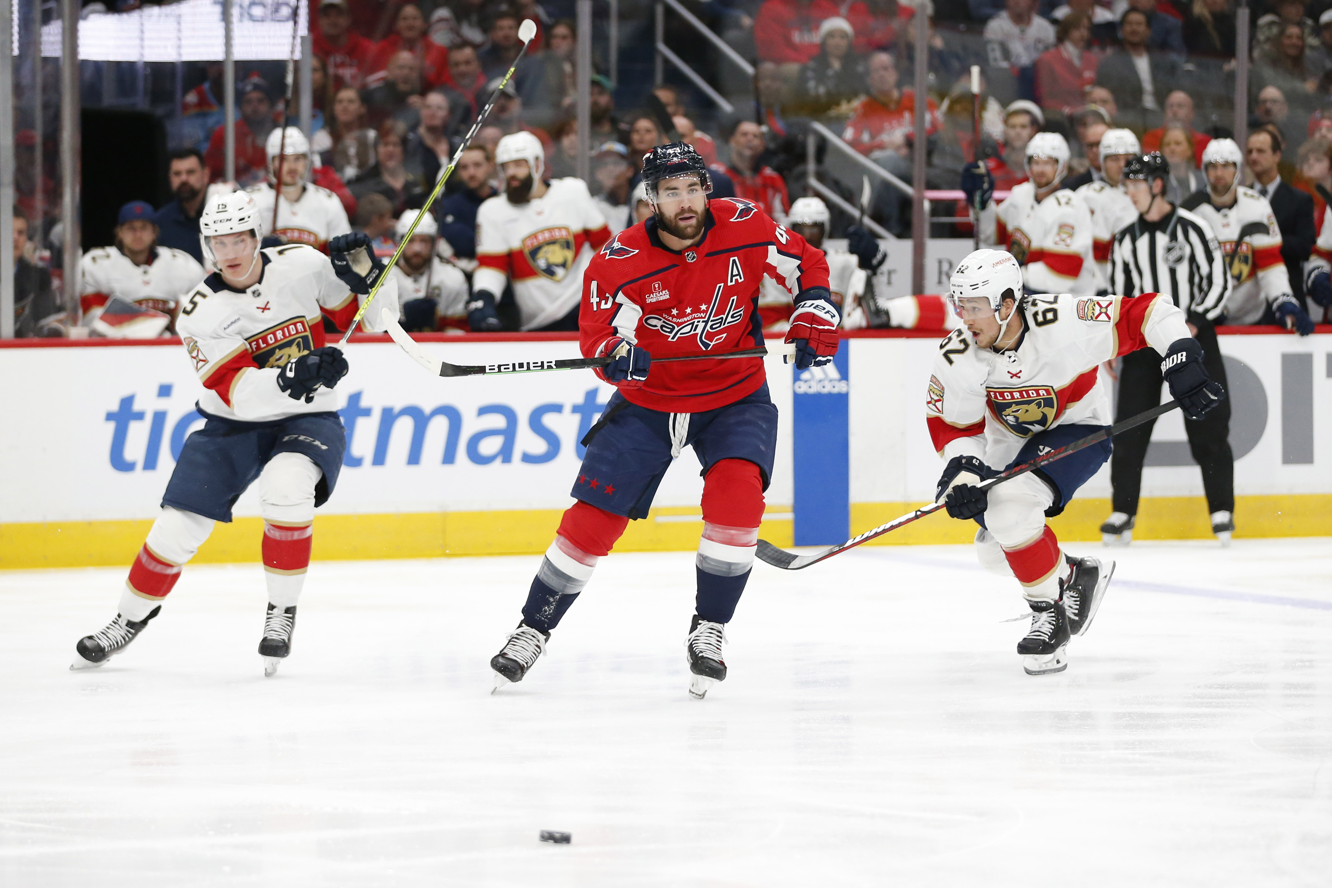 Panthers remain East's top wild card with win over Capitals | Reuters