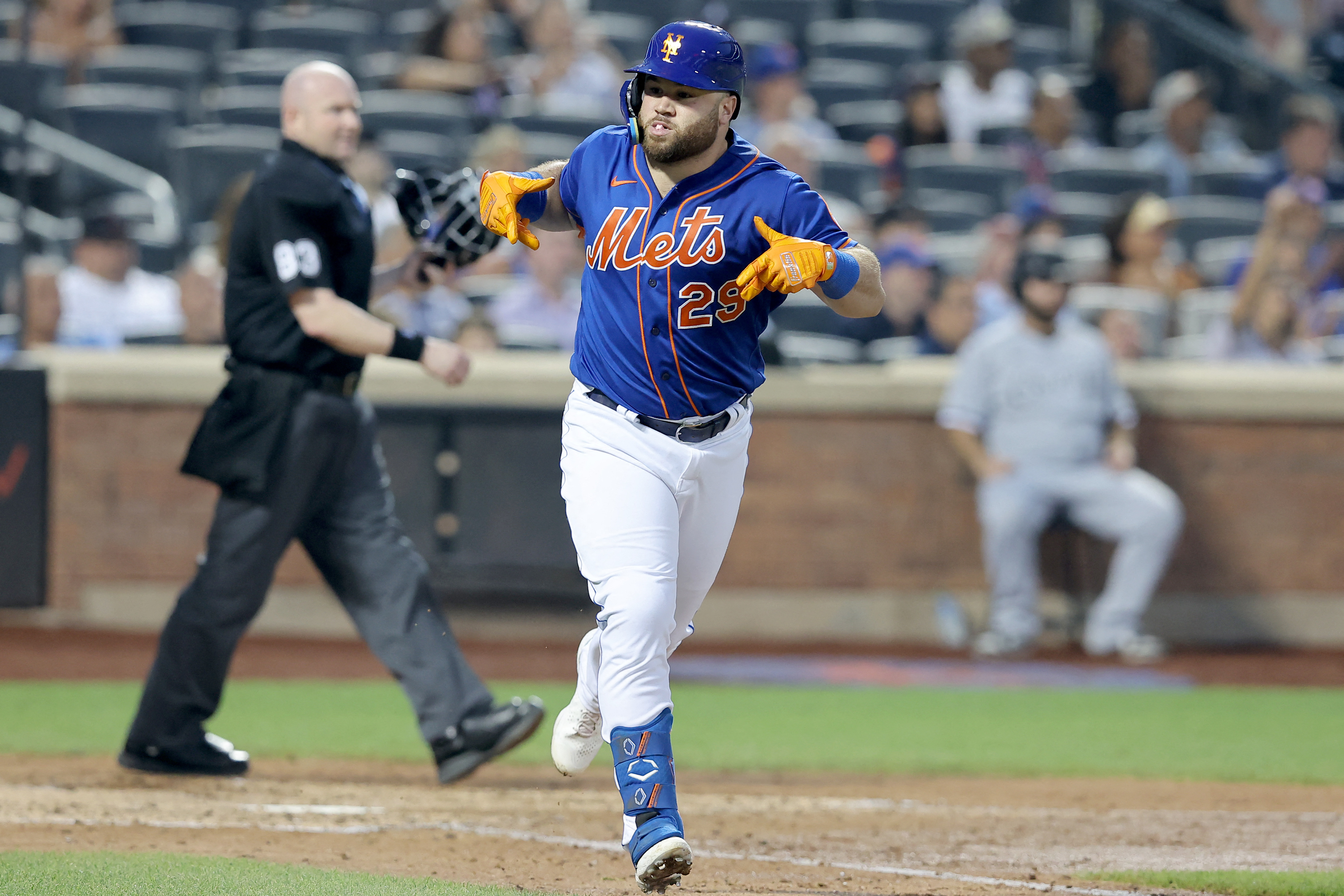 Francisco Alvarez (2 HRs), Mets just get by White Sox