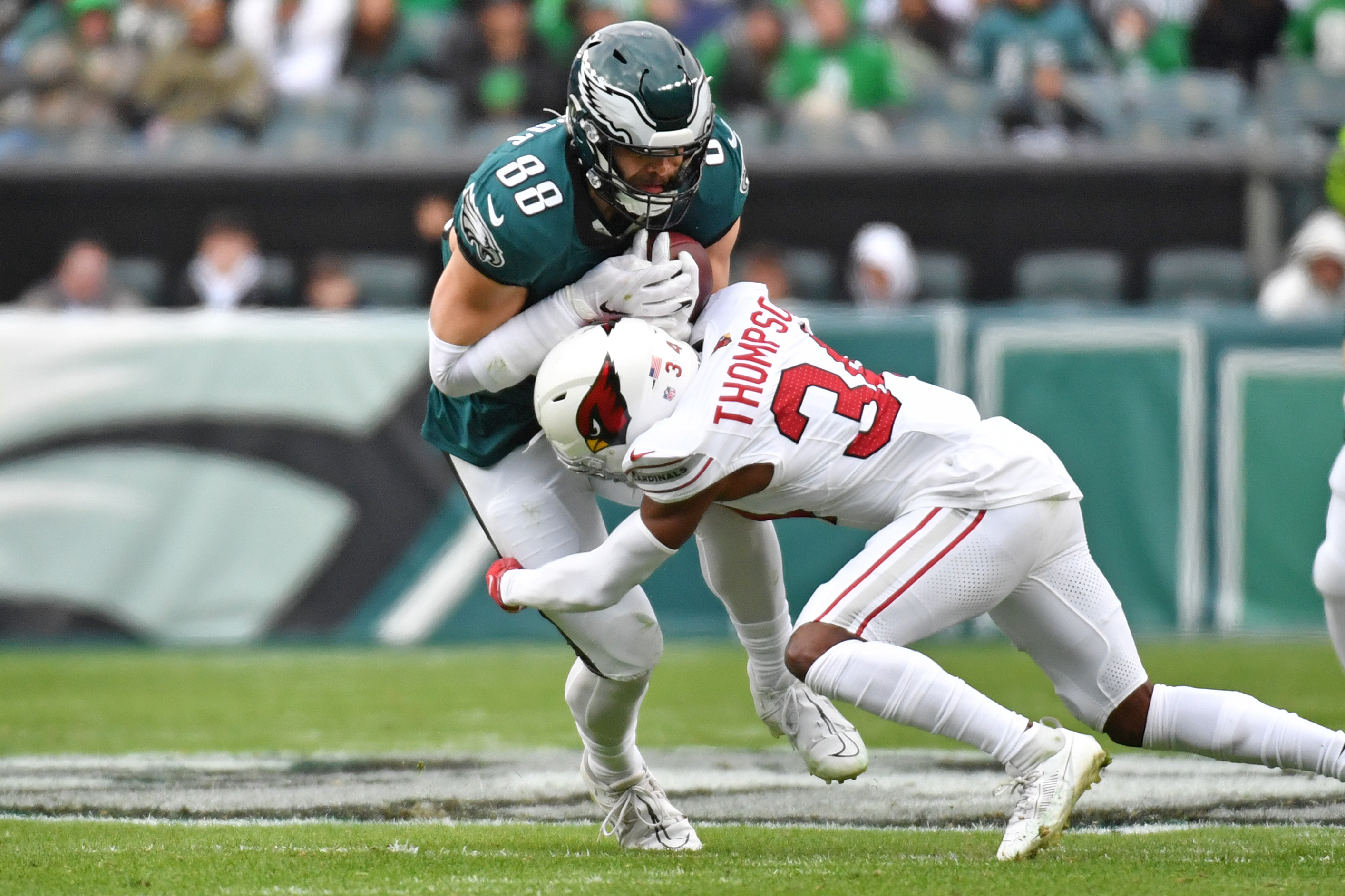 Eagles stunned by Kyler Murray, Cardinals, 35-31 | Reuters