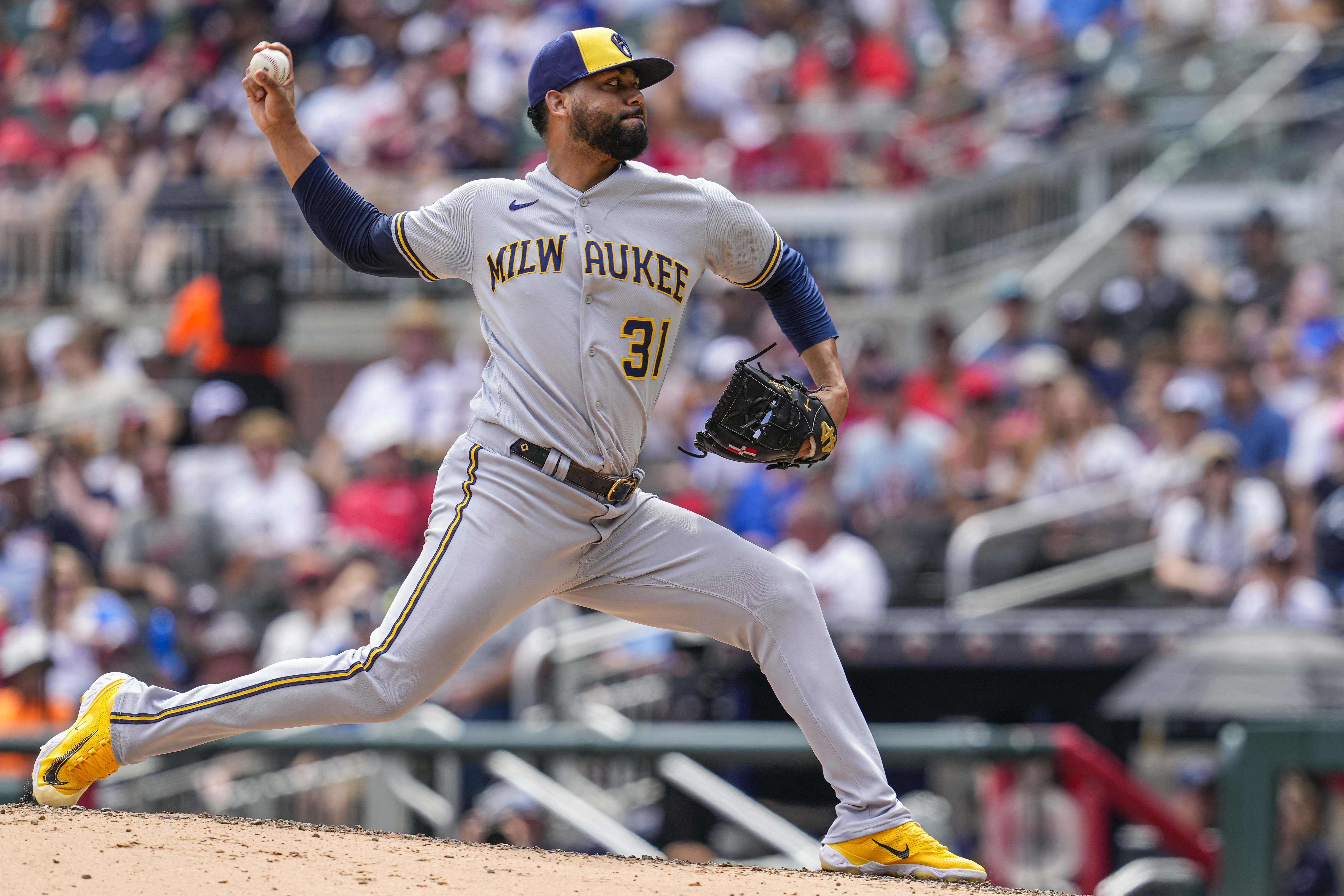 Matt Olson's second home run lifts Braves over Brewers