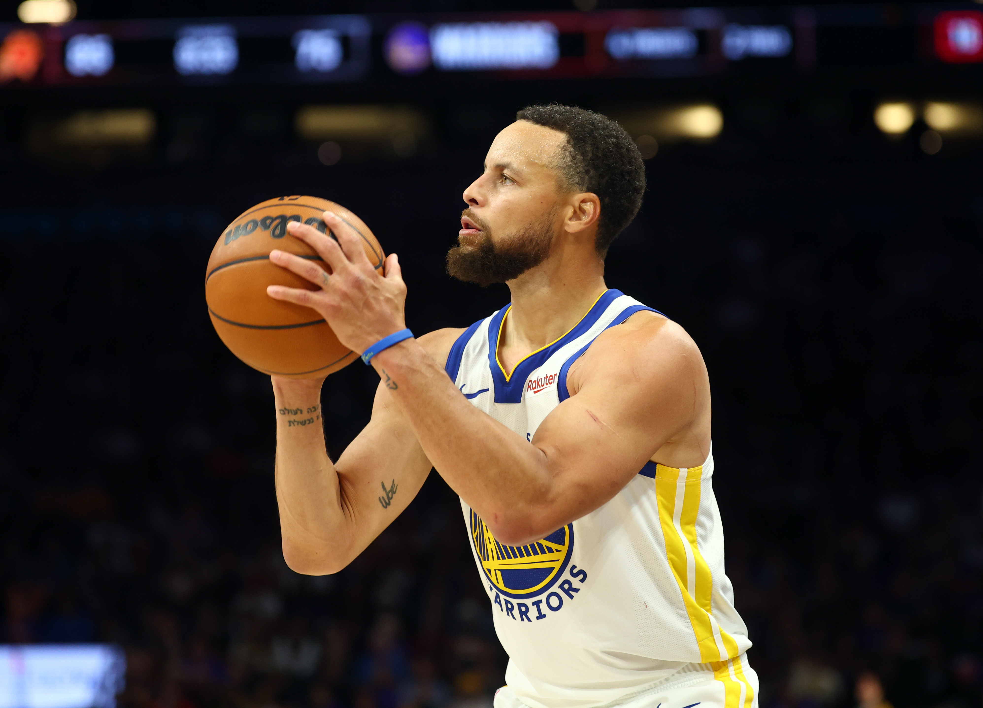 Stephen Curry first active player showcased by Hall of Fame | Reuters