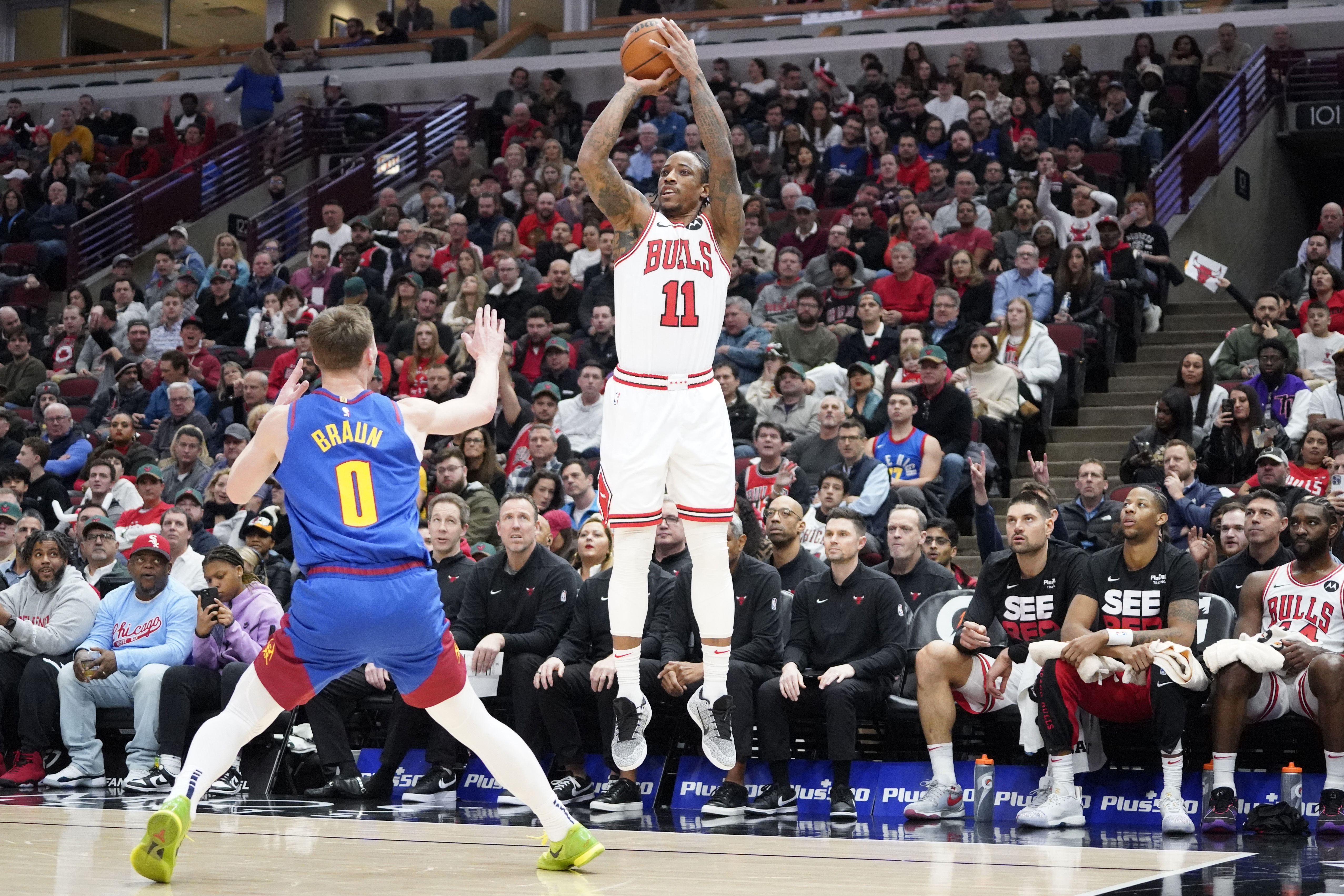 Despite Nikola Jokic's ejection, Nuggets beat Bulls