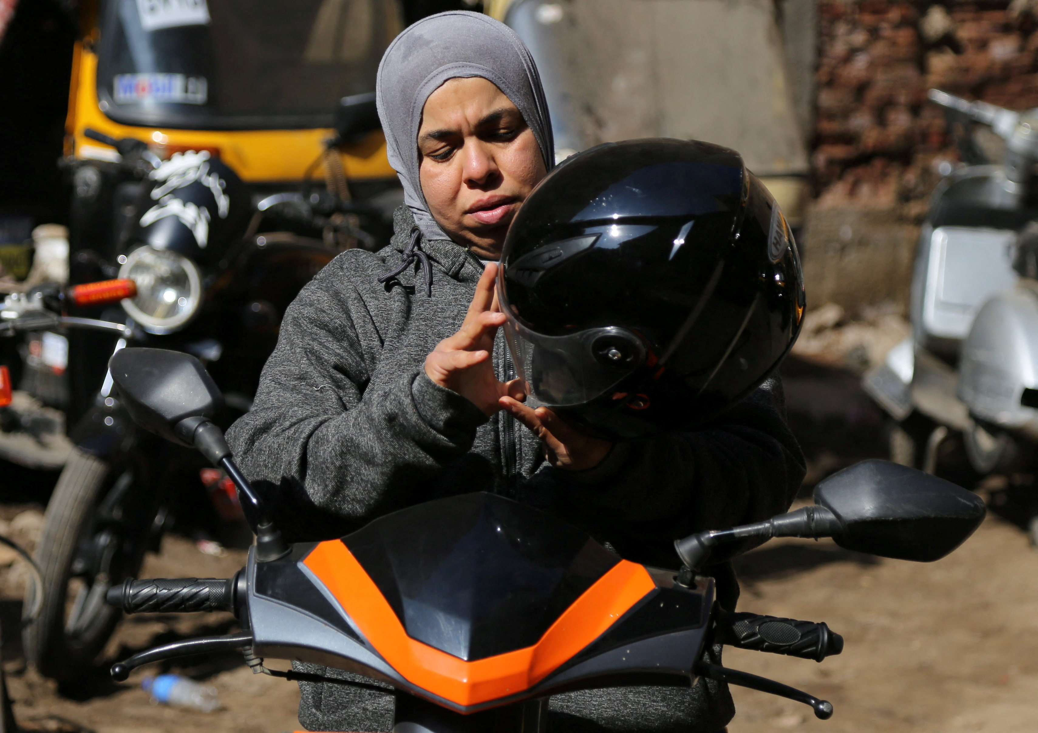 Egyptian scooter driver wants to start allwoman app Reuters