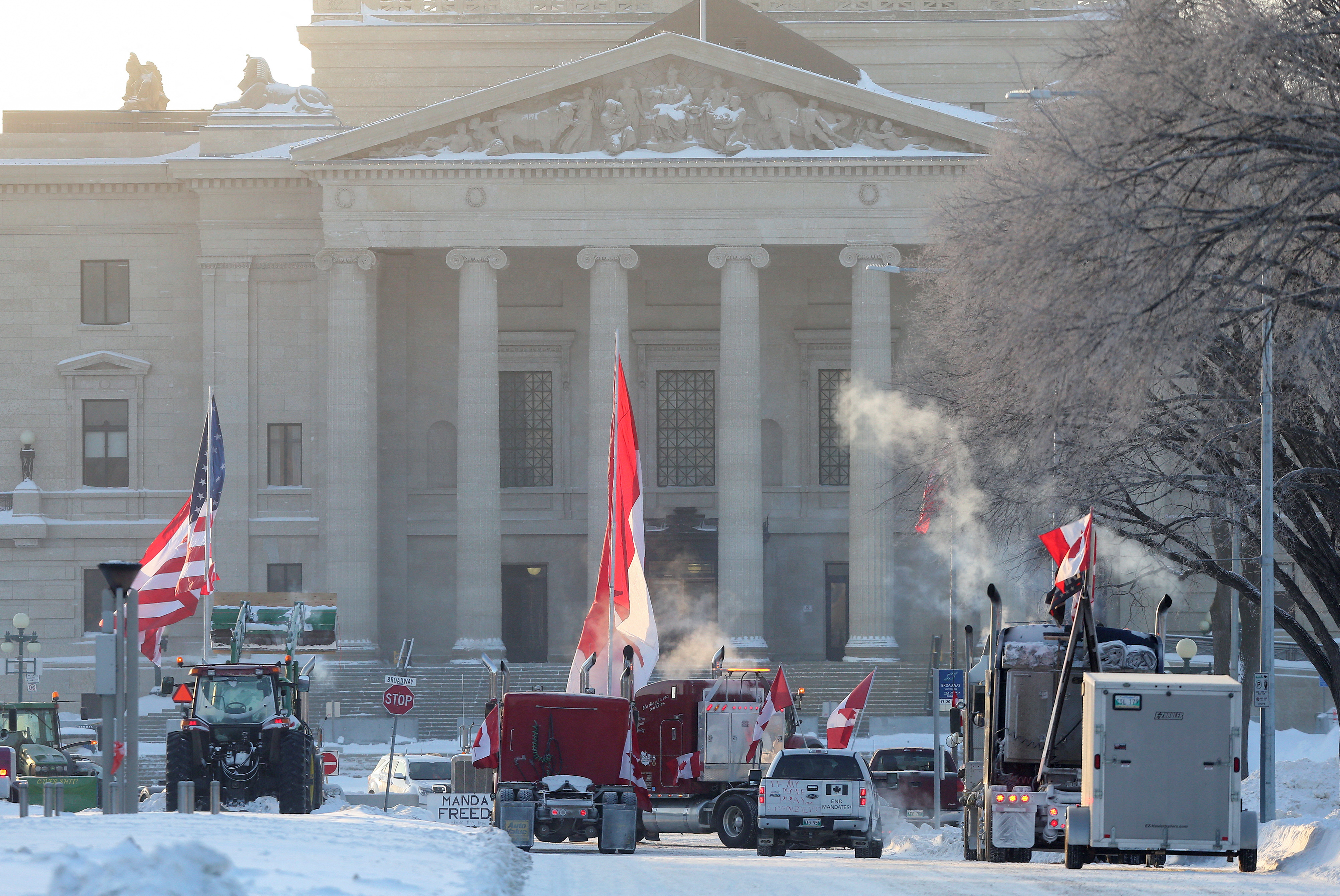 Truckers and their supporters continue to protest COVID-19 vaccine mandates in Winnipeg
