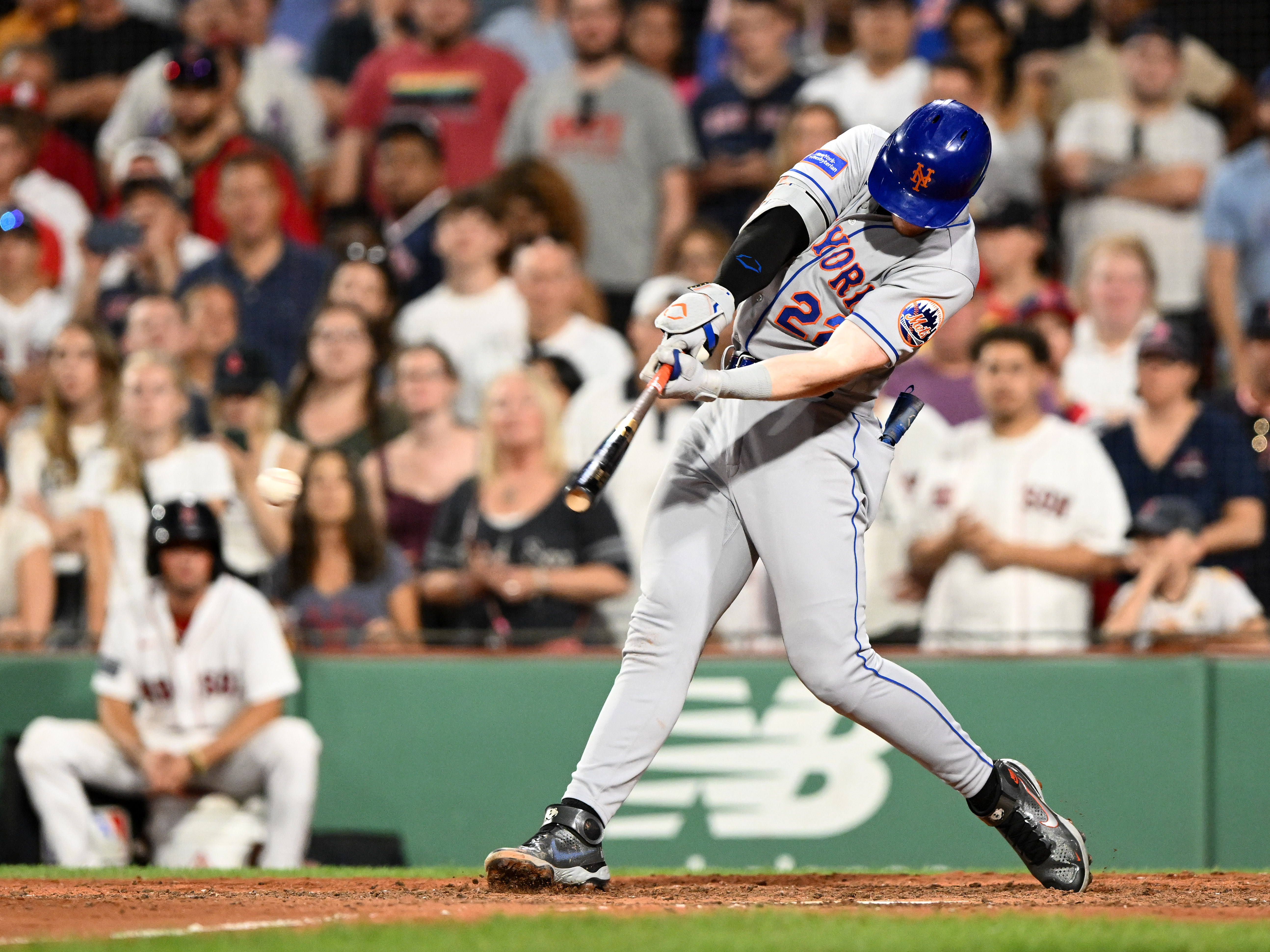 Mets lose series to Red Sox as season continues to slip away