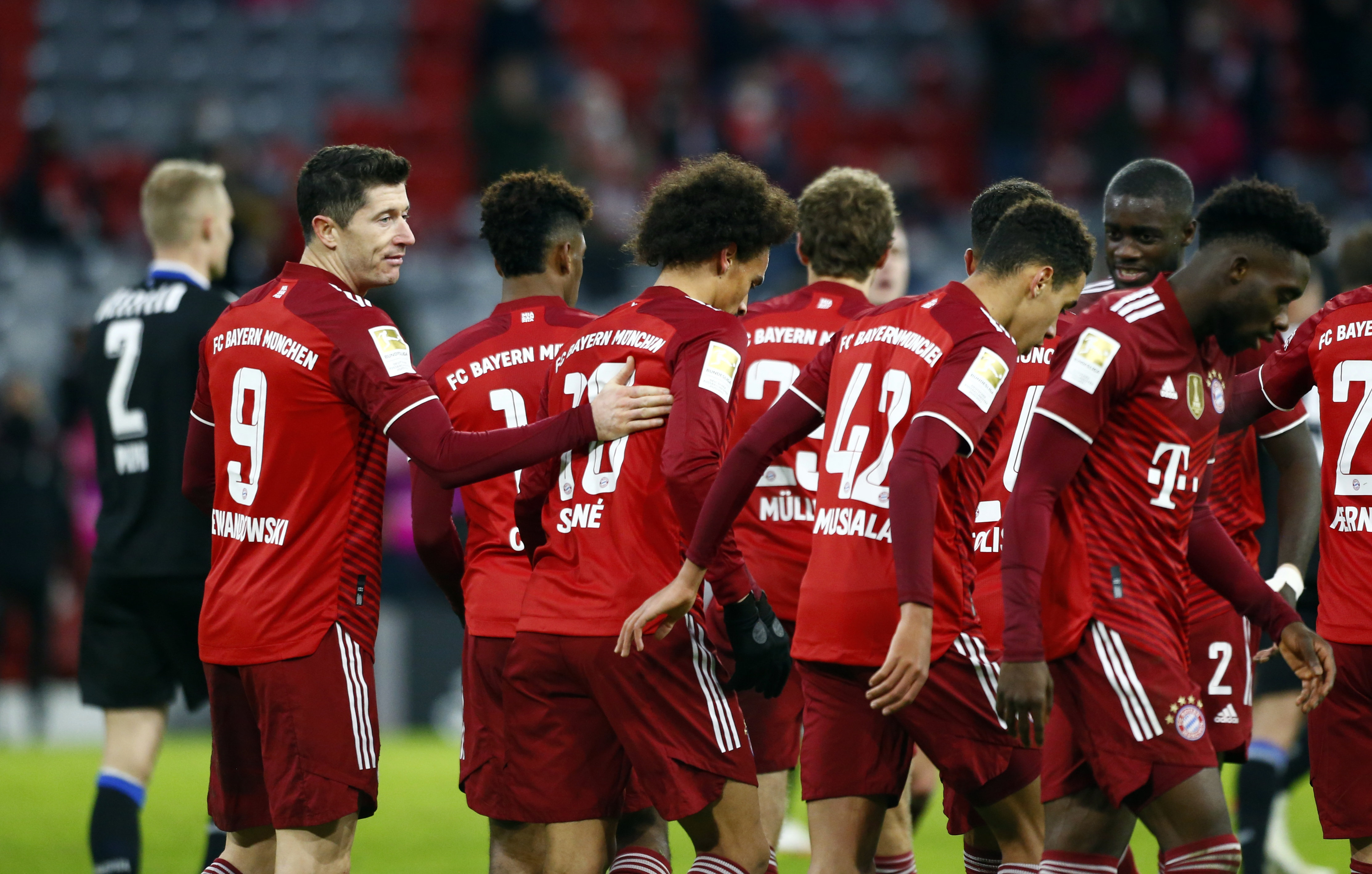 Bruin Fotoelektrisch Bedrijf Bayern stay top with win over Bielefeld courtesy of Sane goal | Reuters