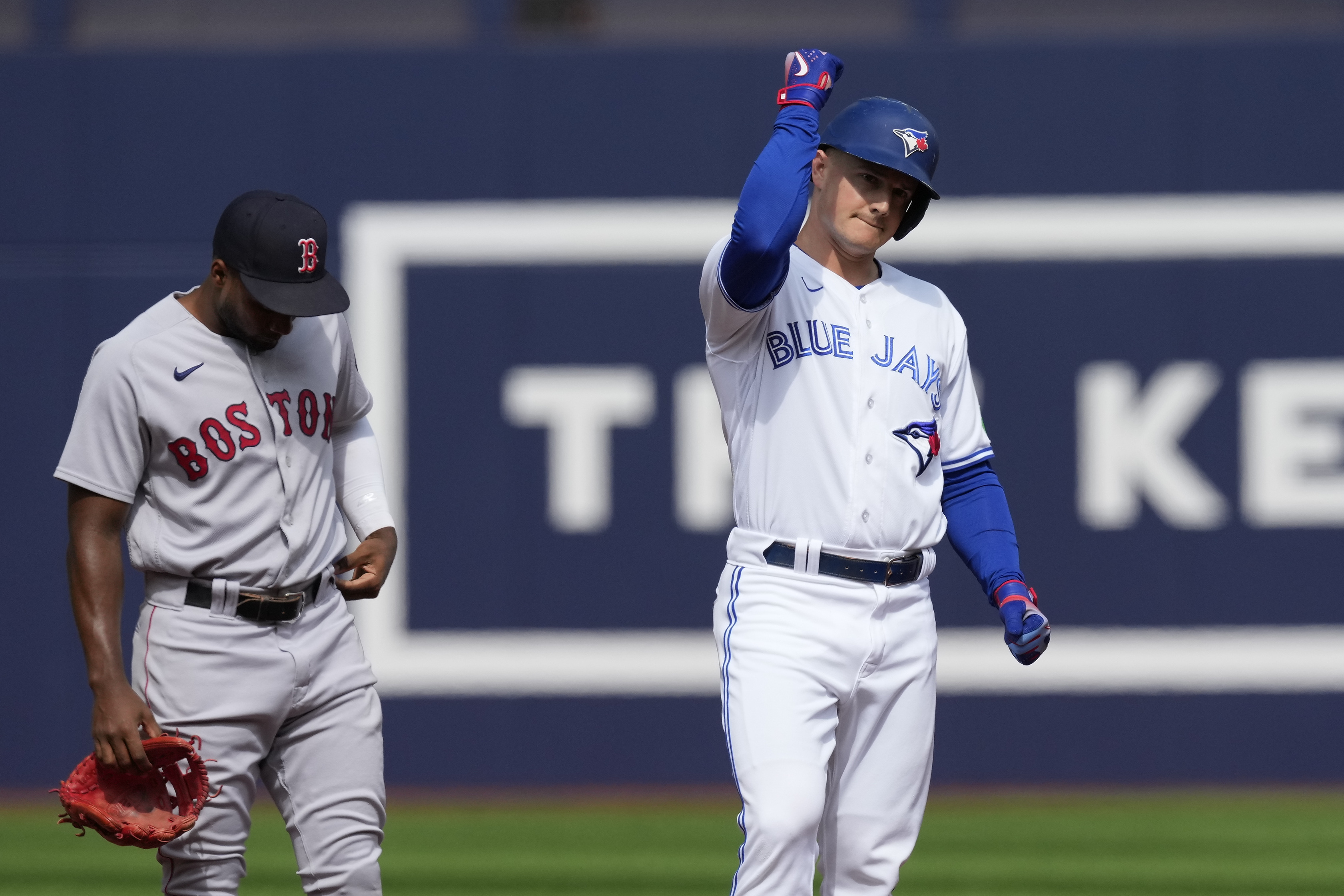 Chapman's 9th-inning double lifts Blue Jays over Red Sox 3-2 for 3