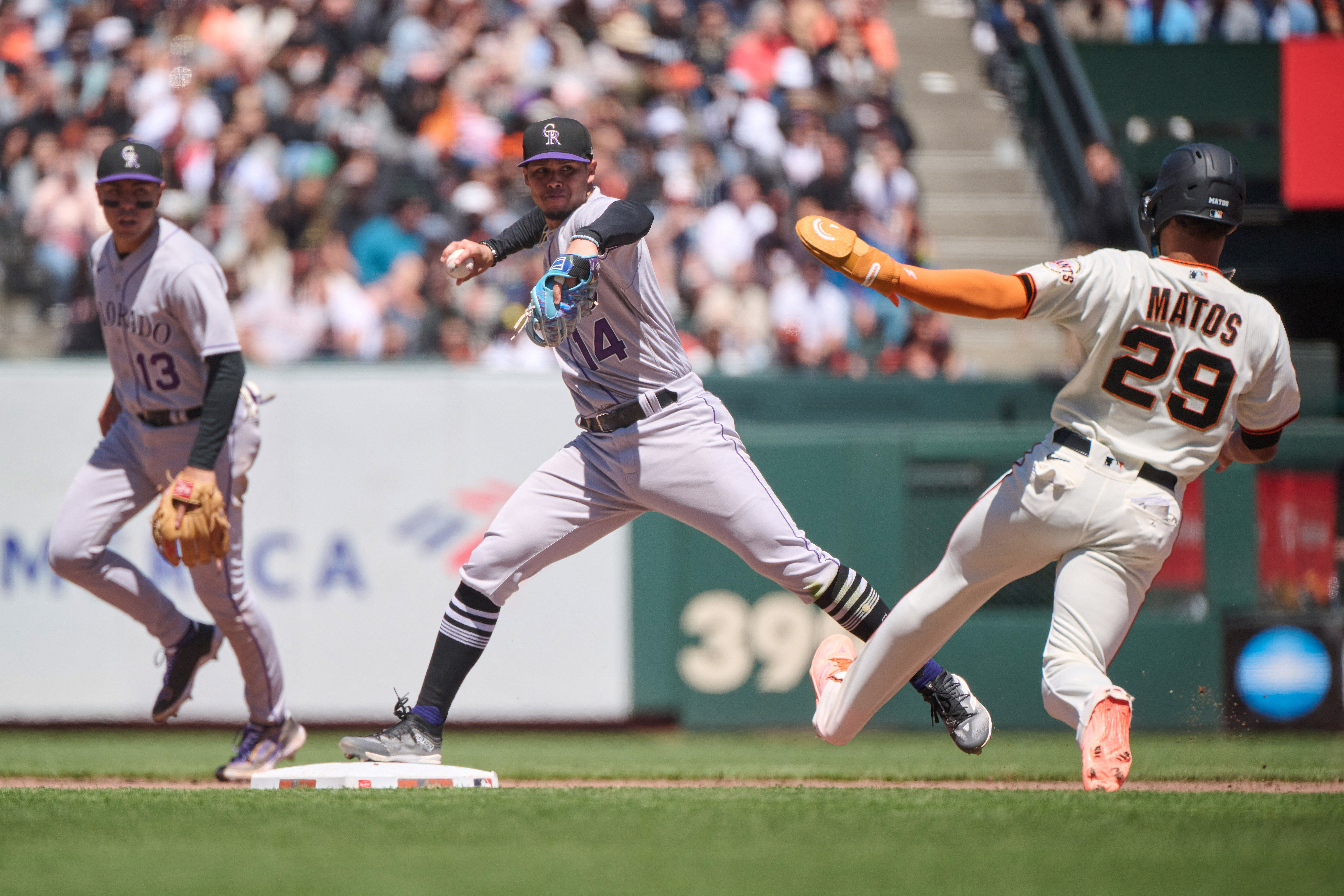 Fully equipped Giants lineup routs Rockies, 10-4 – KNBR