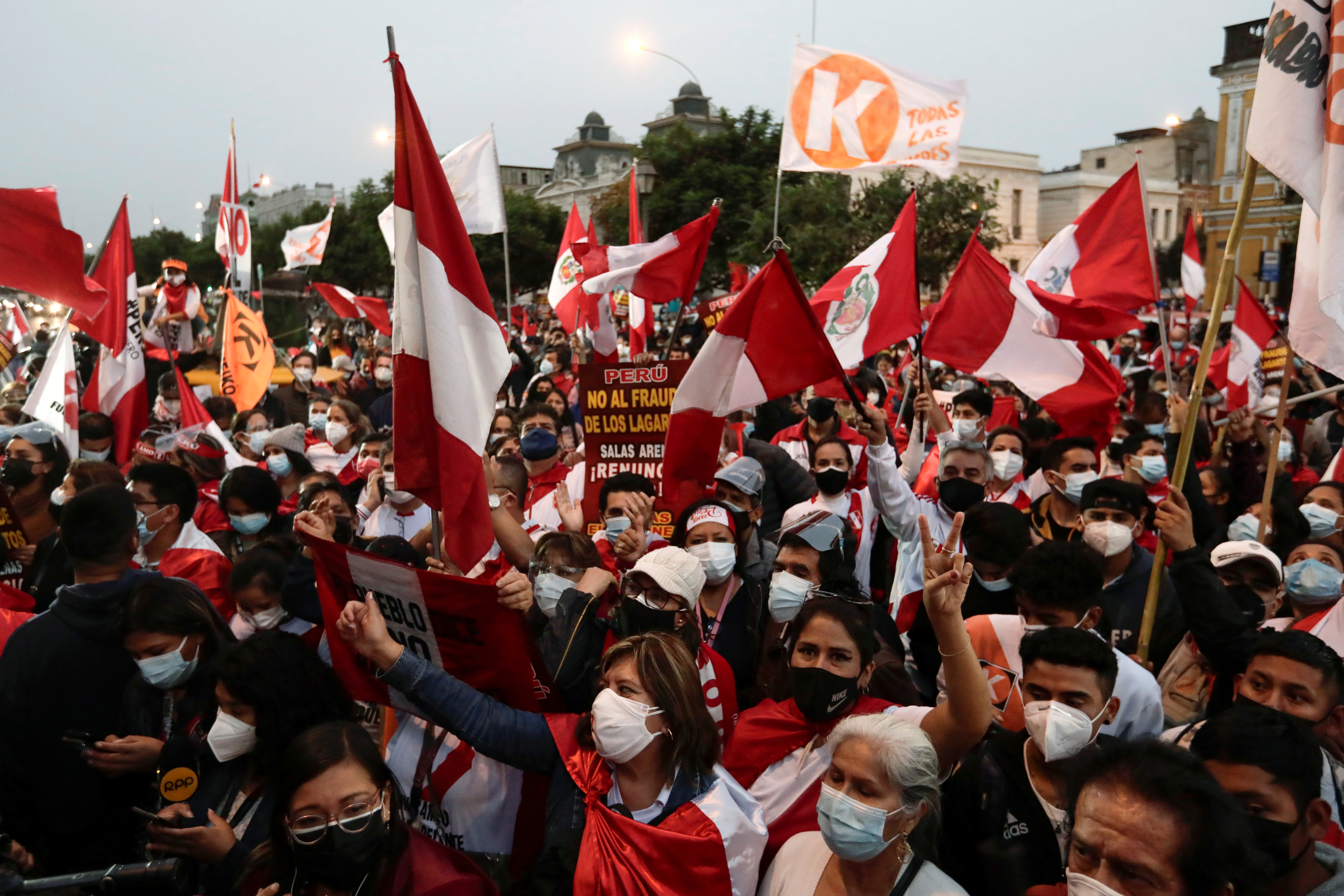 Supporters of Peru's presidential candidate Fujimori gather in Lima