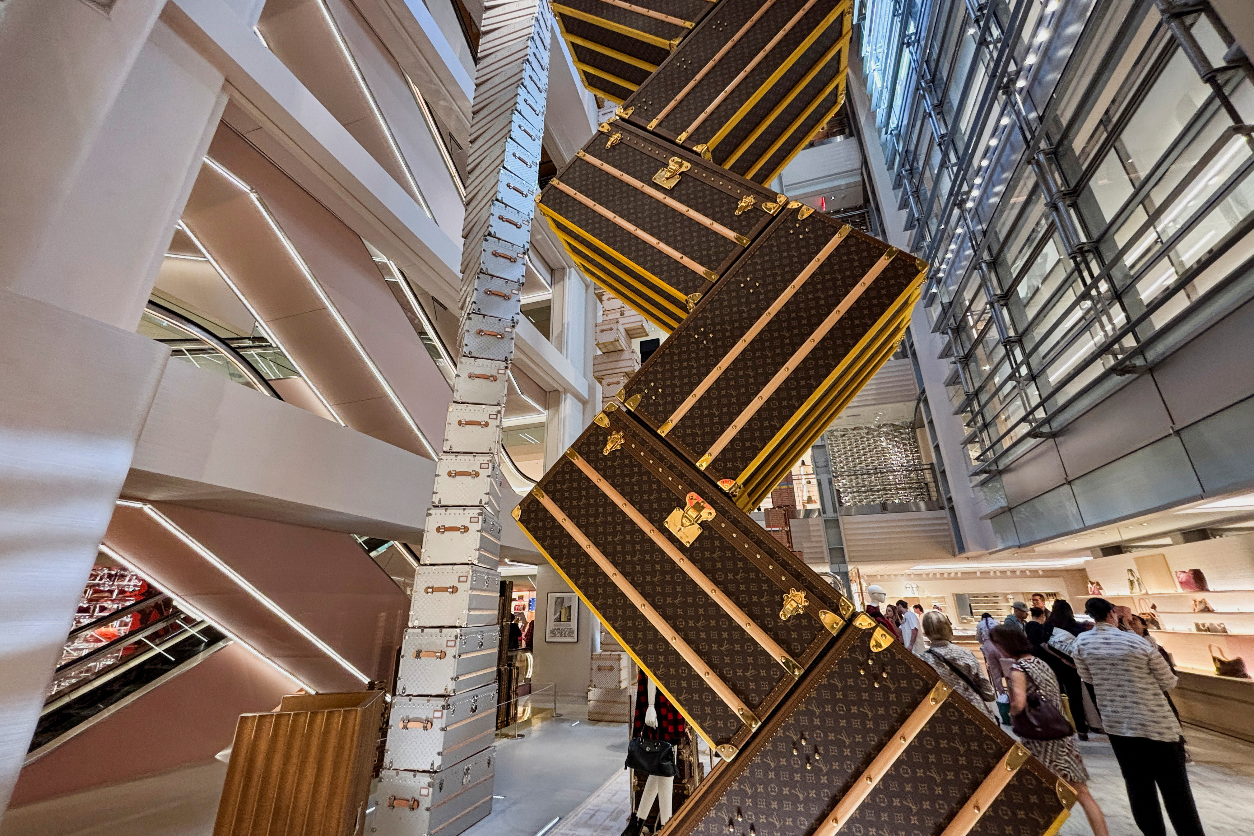 アングル：Z世代が変える高級ブランド市場、グッチなど老舗は明暗