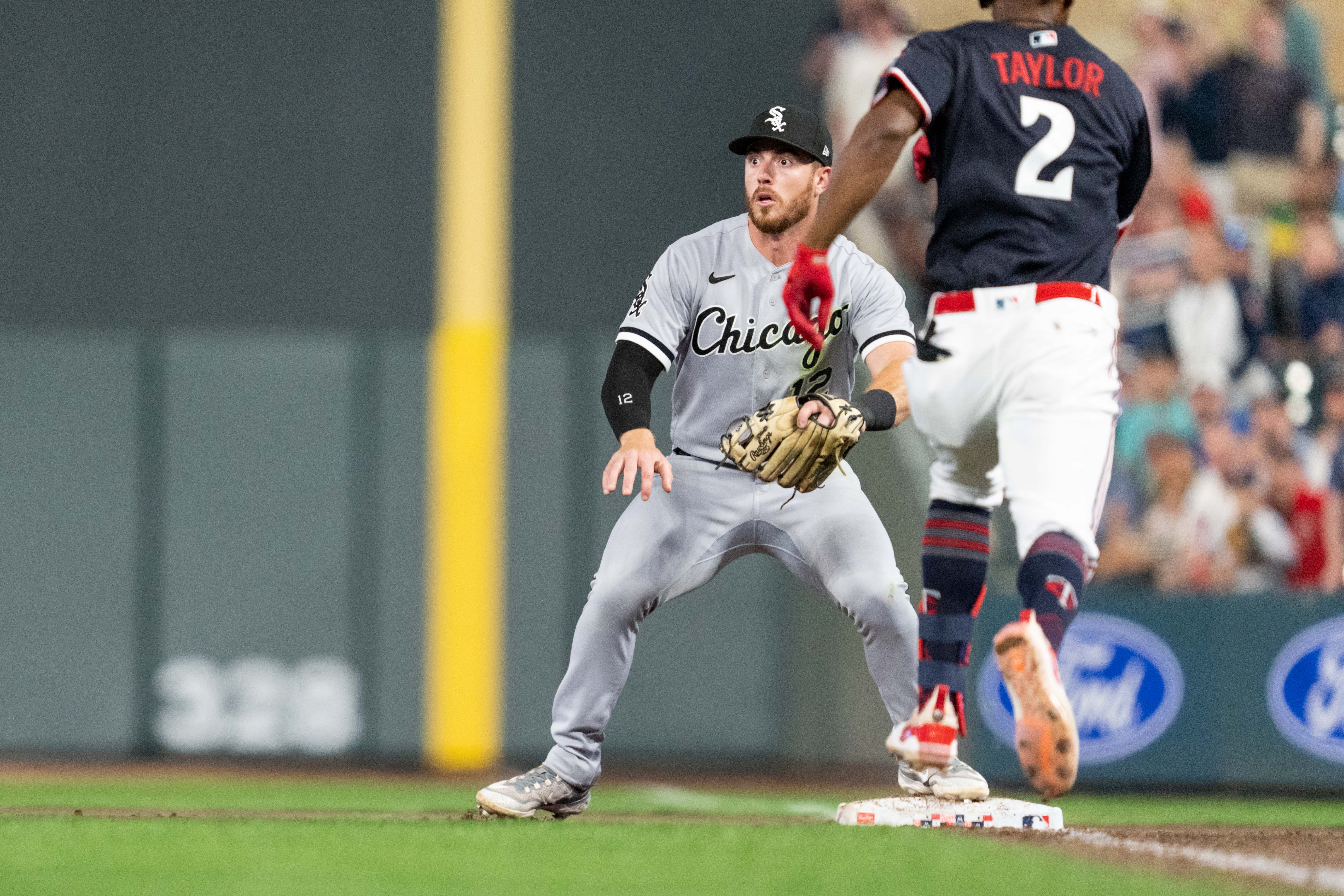 White Sox win second straight on walk-off vs. Twins