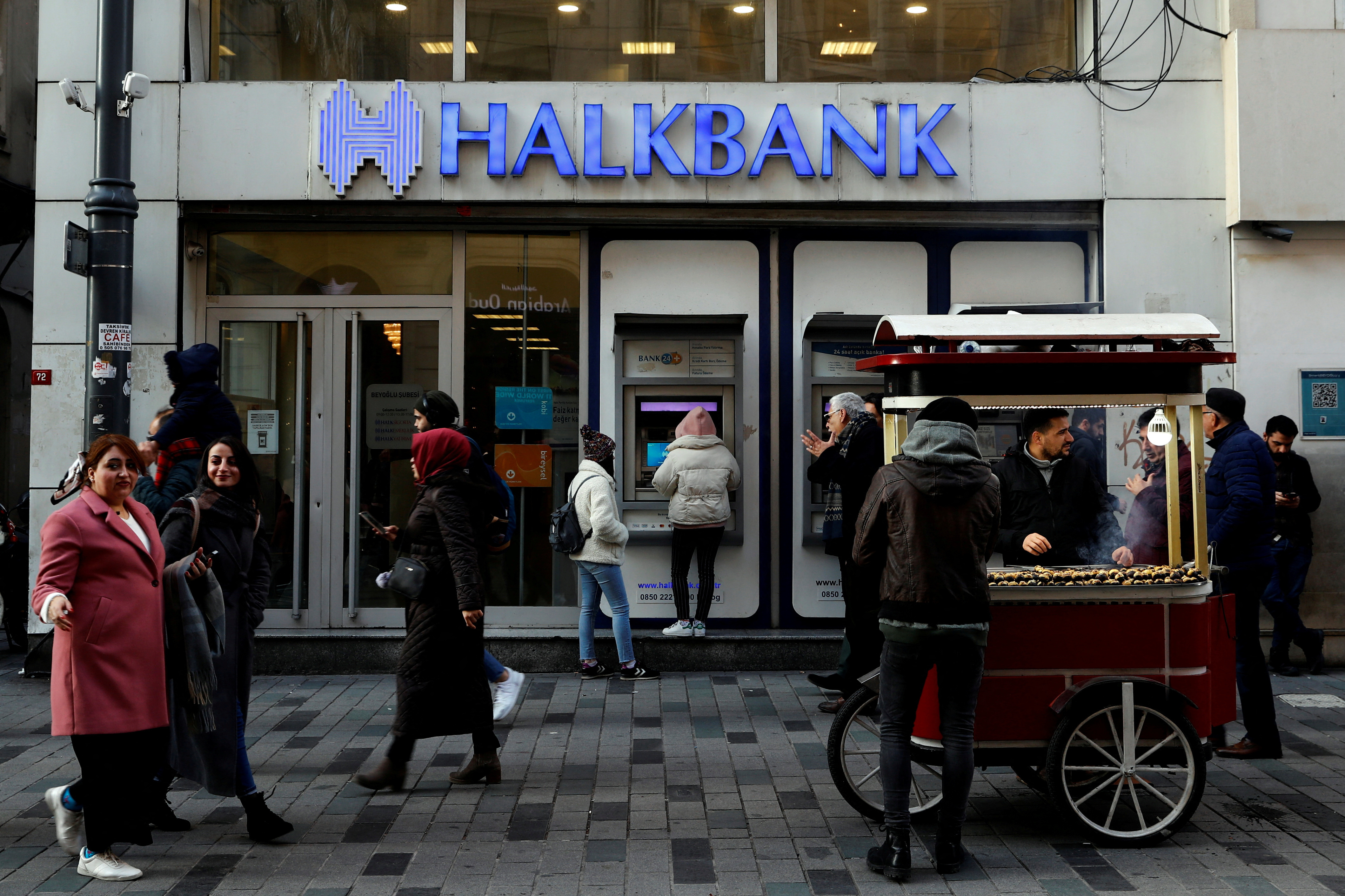 U.S. Supreme Court mulls Turkish lender Halkbank's bid to avoid