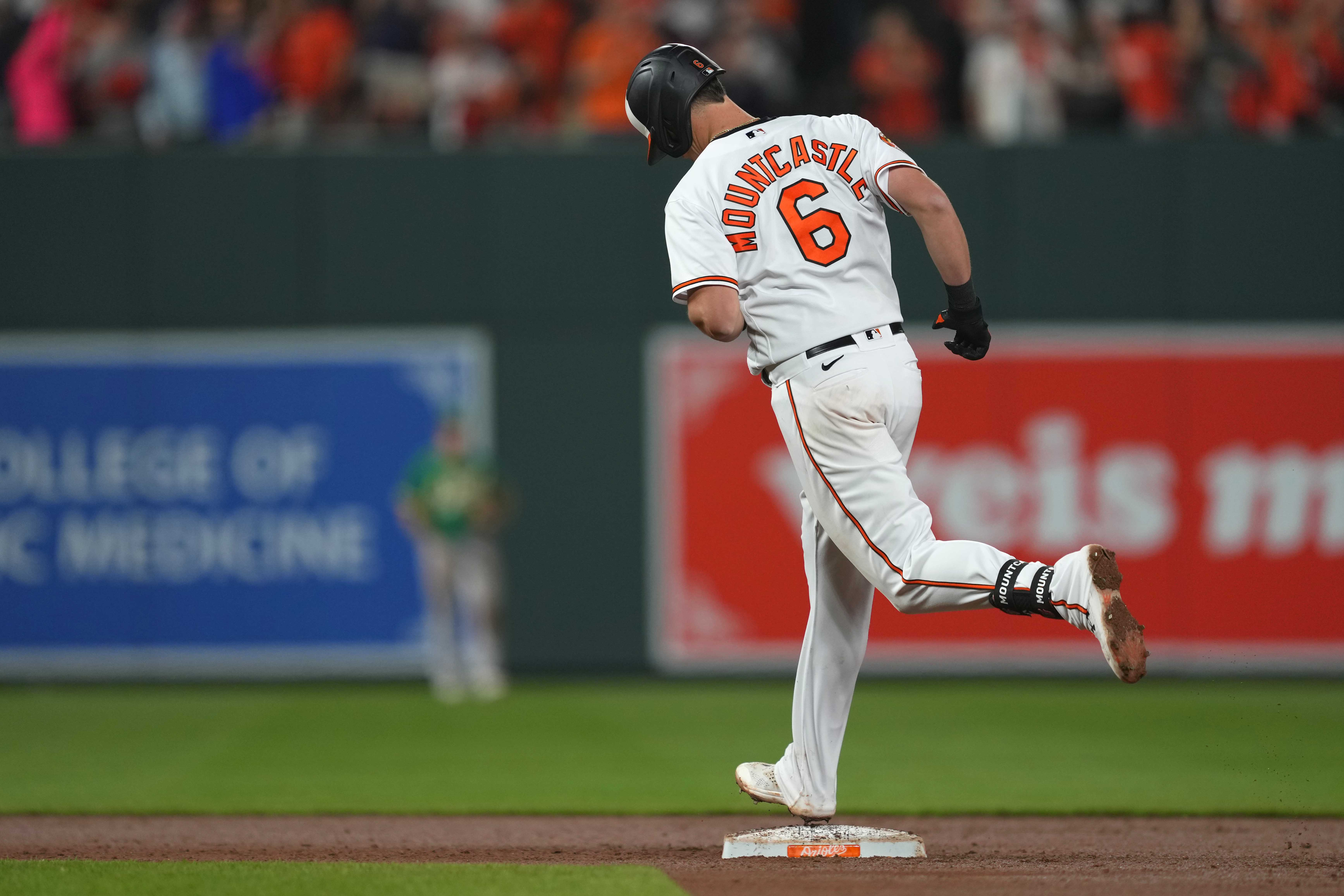 Mountcastle drives in 9 as Orioles outslug Oakland 12-8 - The San Diego  Union-Tribune