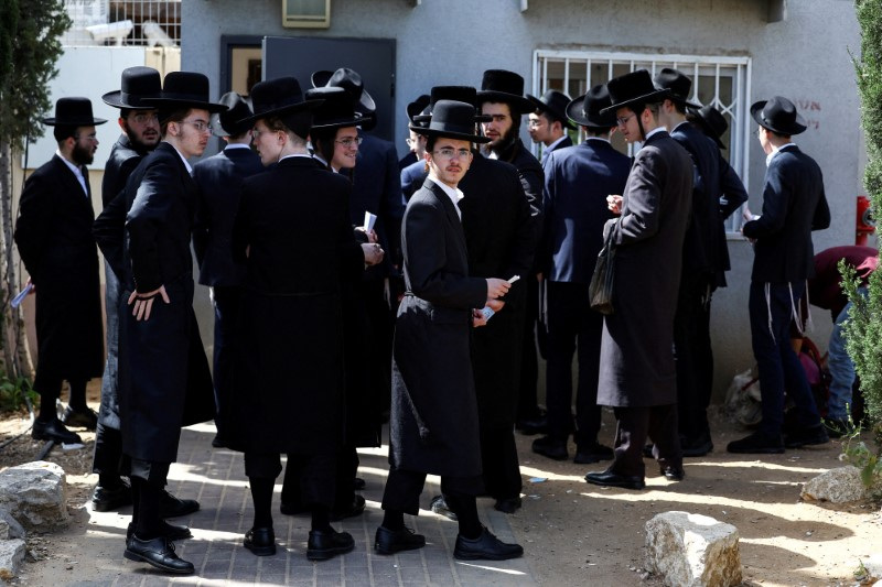 ユダヤ教超正統派徴兵すべき、イスラエル最高裁　免除は不平等