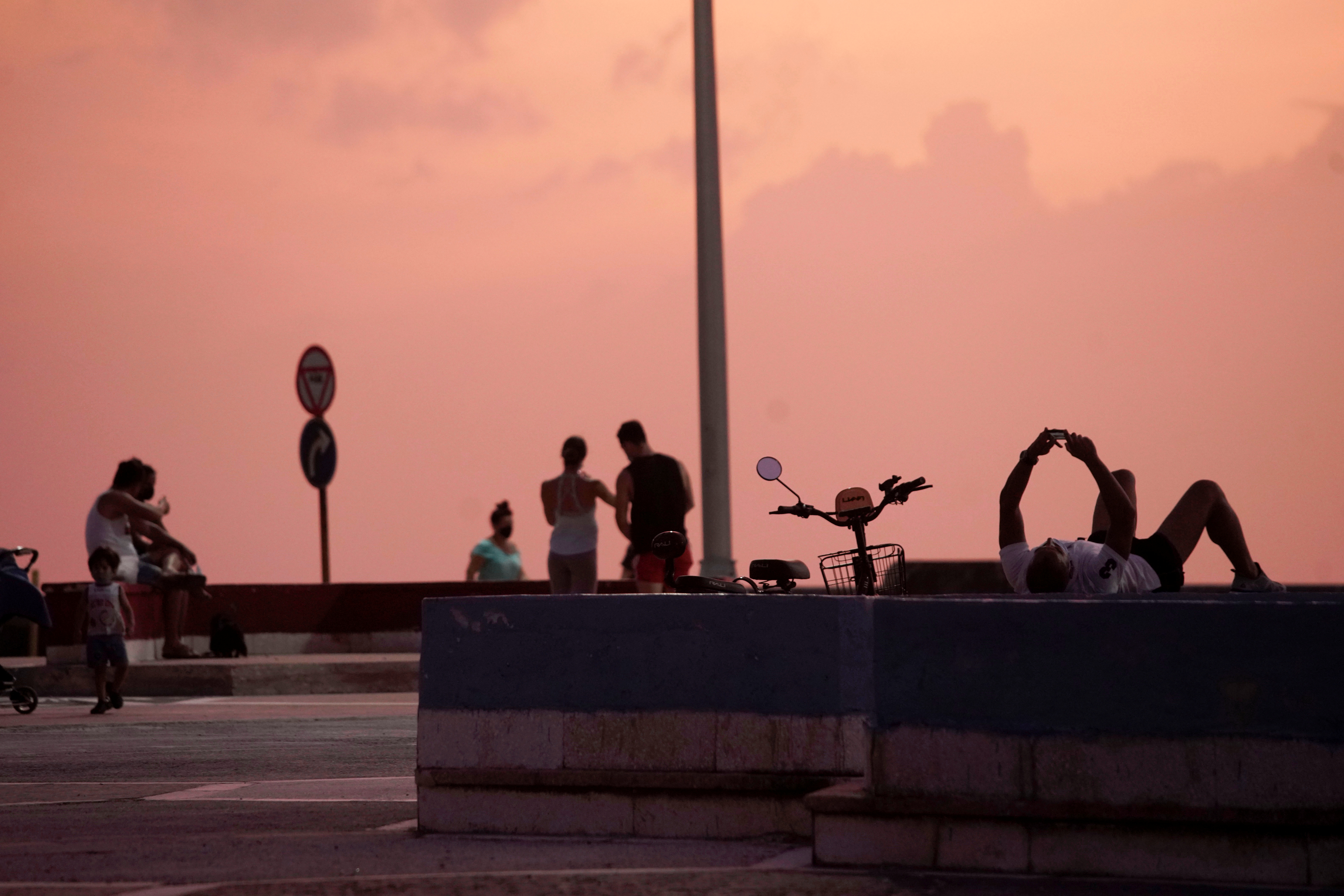 People connect to the internet in Havana
