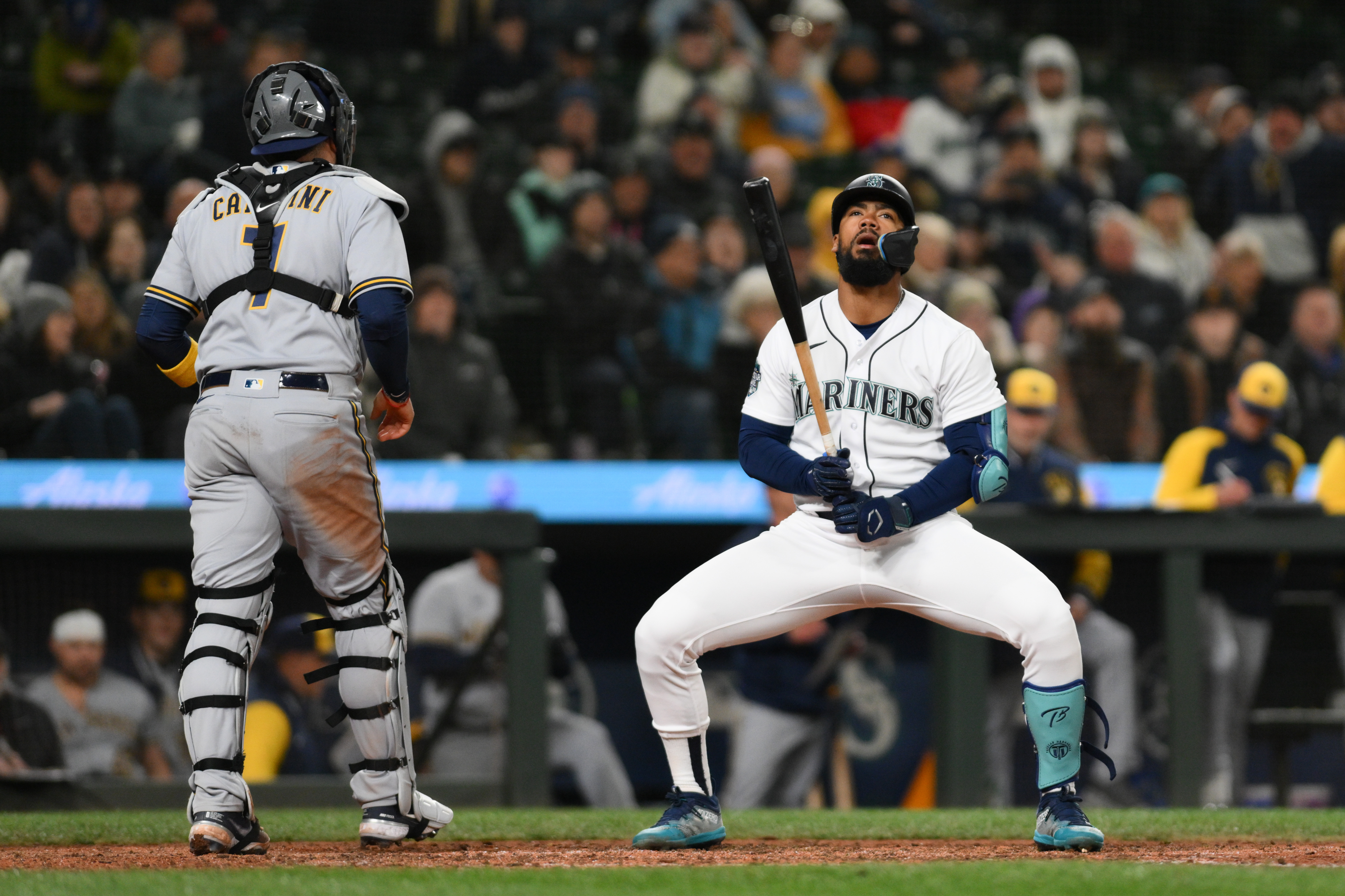 Willy Adames, Christian Yelich lead Brewers past Mariners 6-5 in