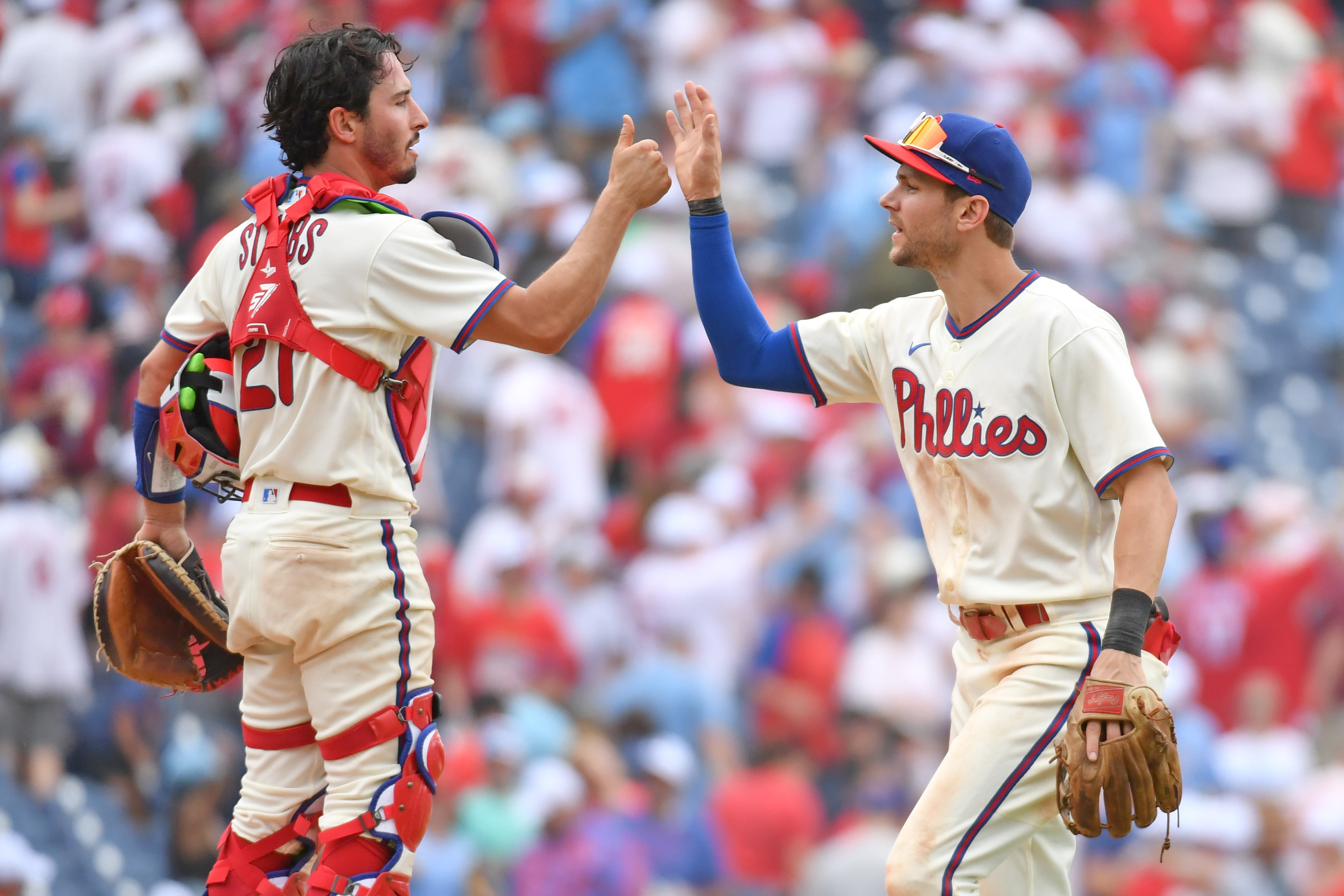 Castellanos' homer helps Phillies to series win over Dodgers