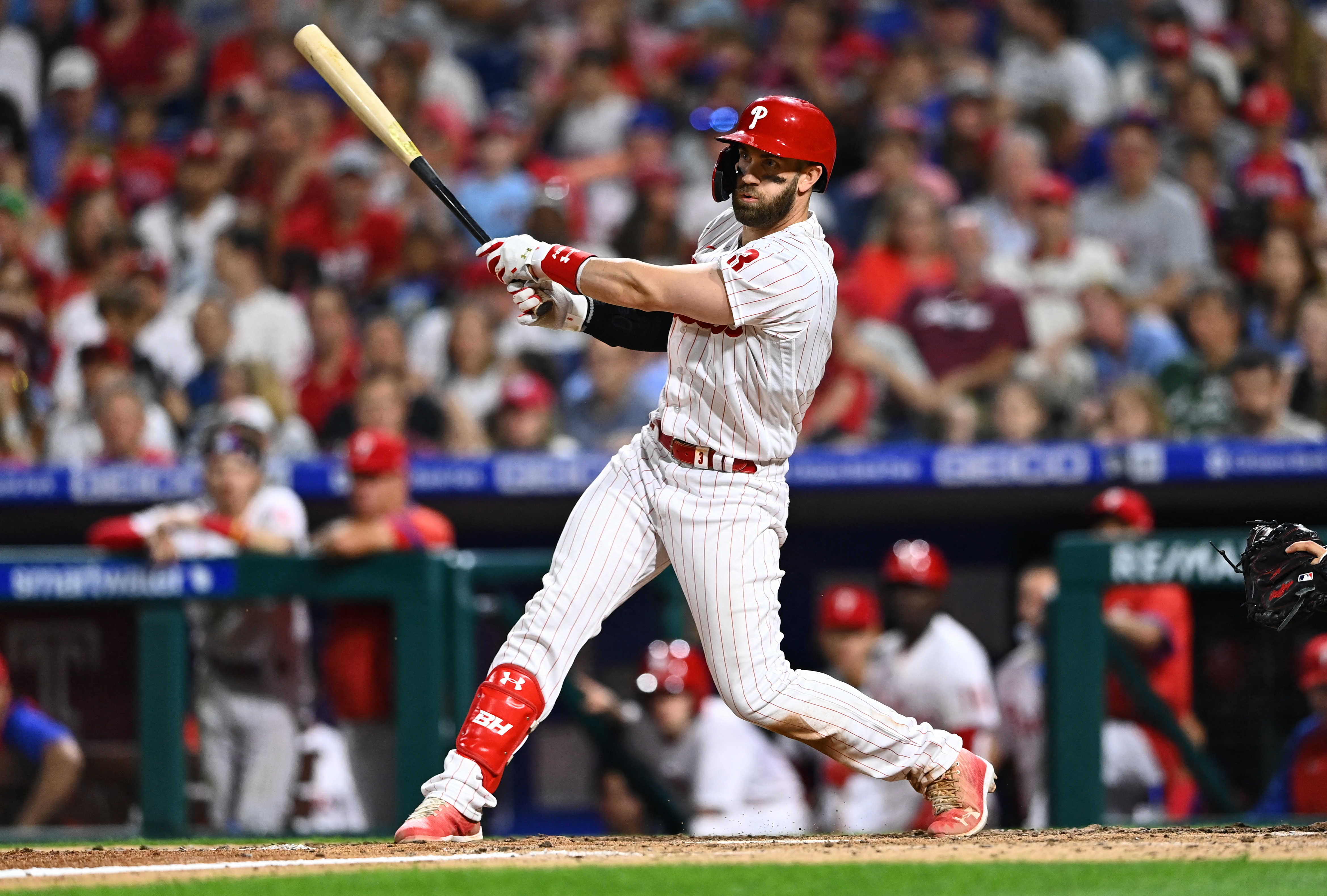 MLB roundup: Phillies edge Arizona Diamondbacks for eighth win in a row |  Reuters