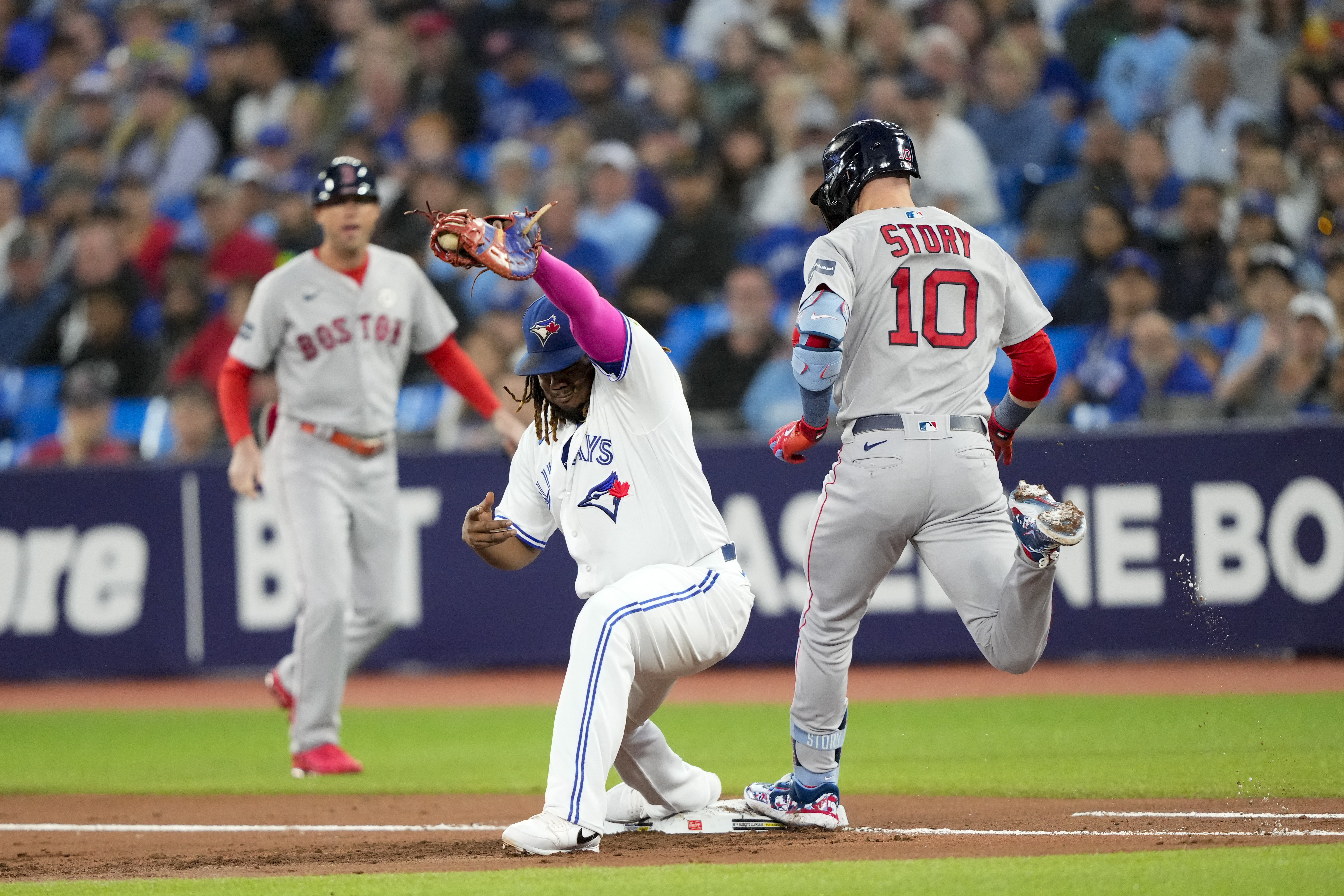 Jays blank Red Sox behind Jose Berrios' gem