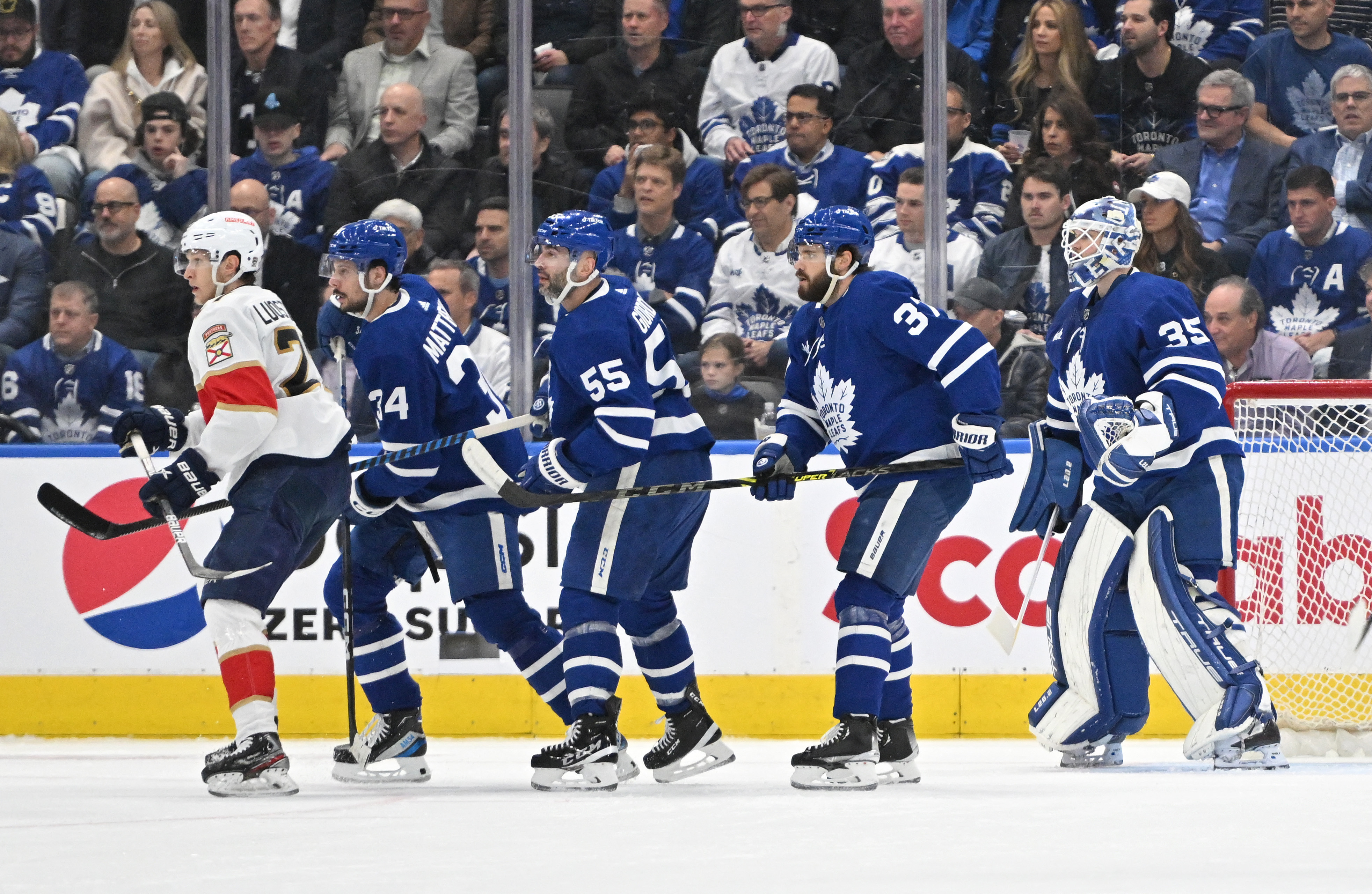 Lightning, Maple Leafs get into bloody brawl in NHL playoffs