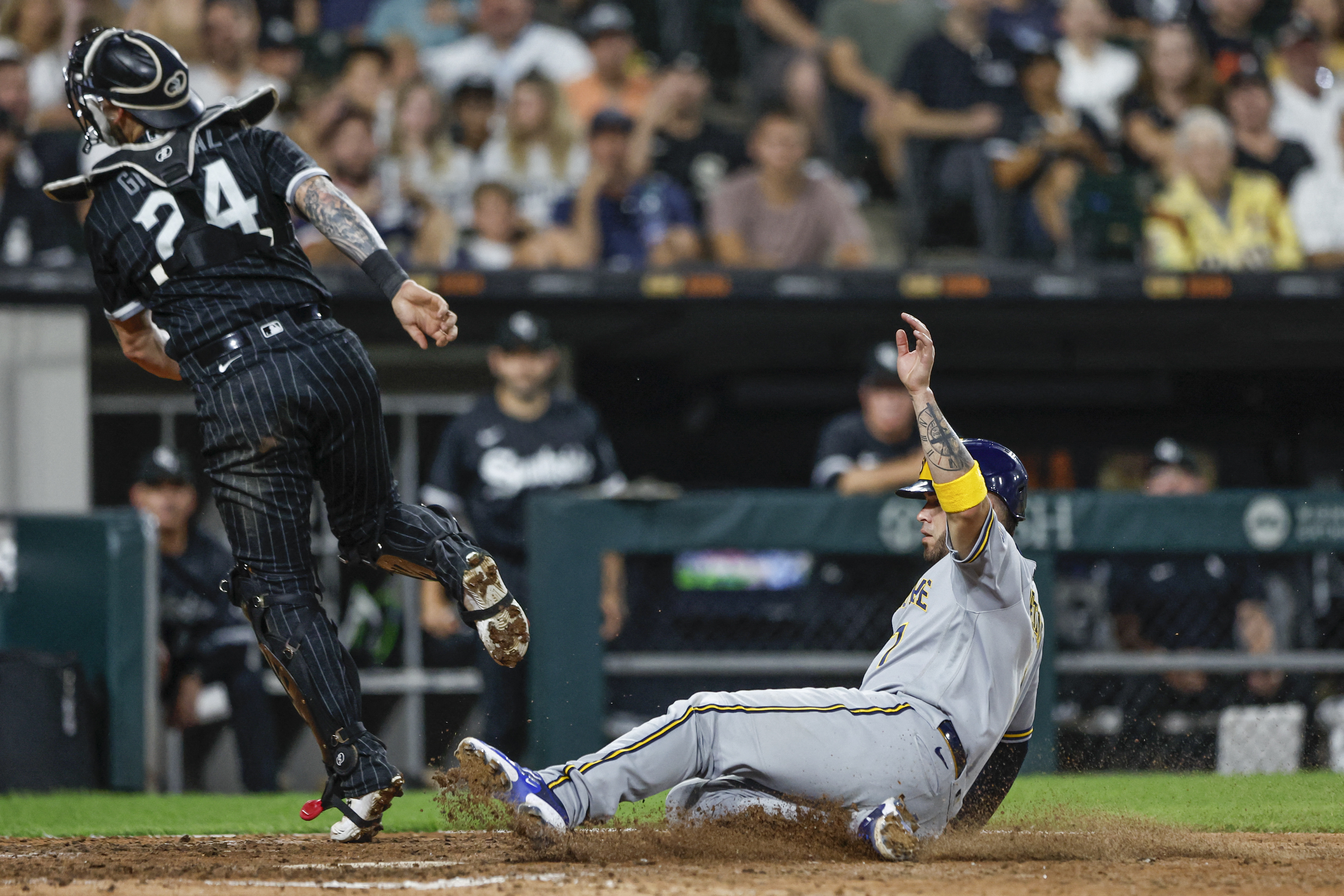 Canha double in 10th lifts Brewers over White Sox 7-6 as Milwaukee  overcomes 3-run deficit